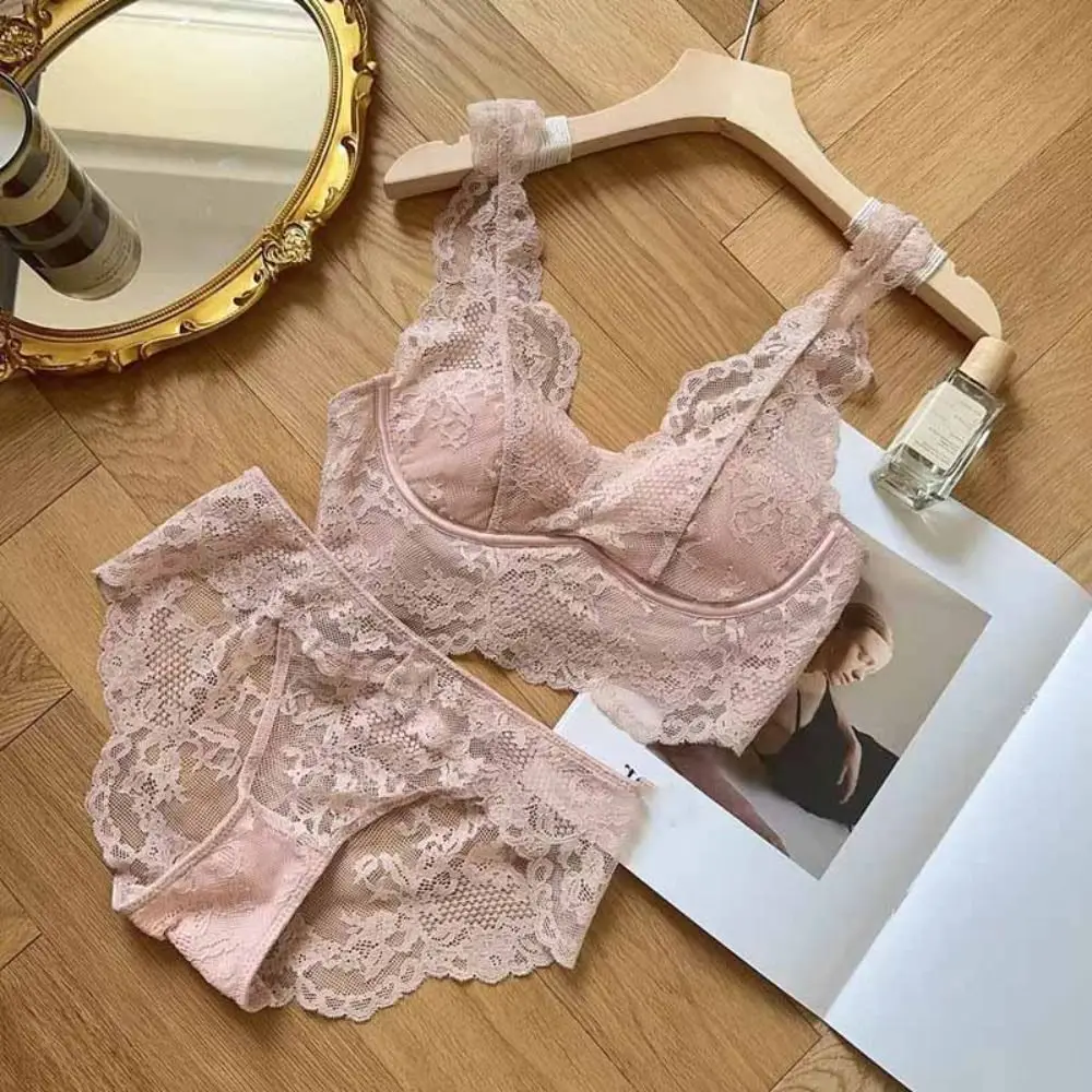 Fashion Wireless Lace Bra Briefs Set Mesh Transparent Sweet Bra Panties Set Lingerie Low Waist Women Underwear Girl
Fashion Wireless Lace Bra Briefs Set Mesh Transparent Sweet Bra Panties Set Lingerie Low Waist Women Underwear Girl