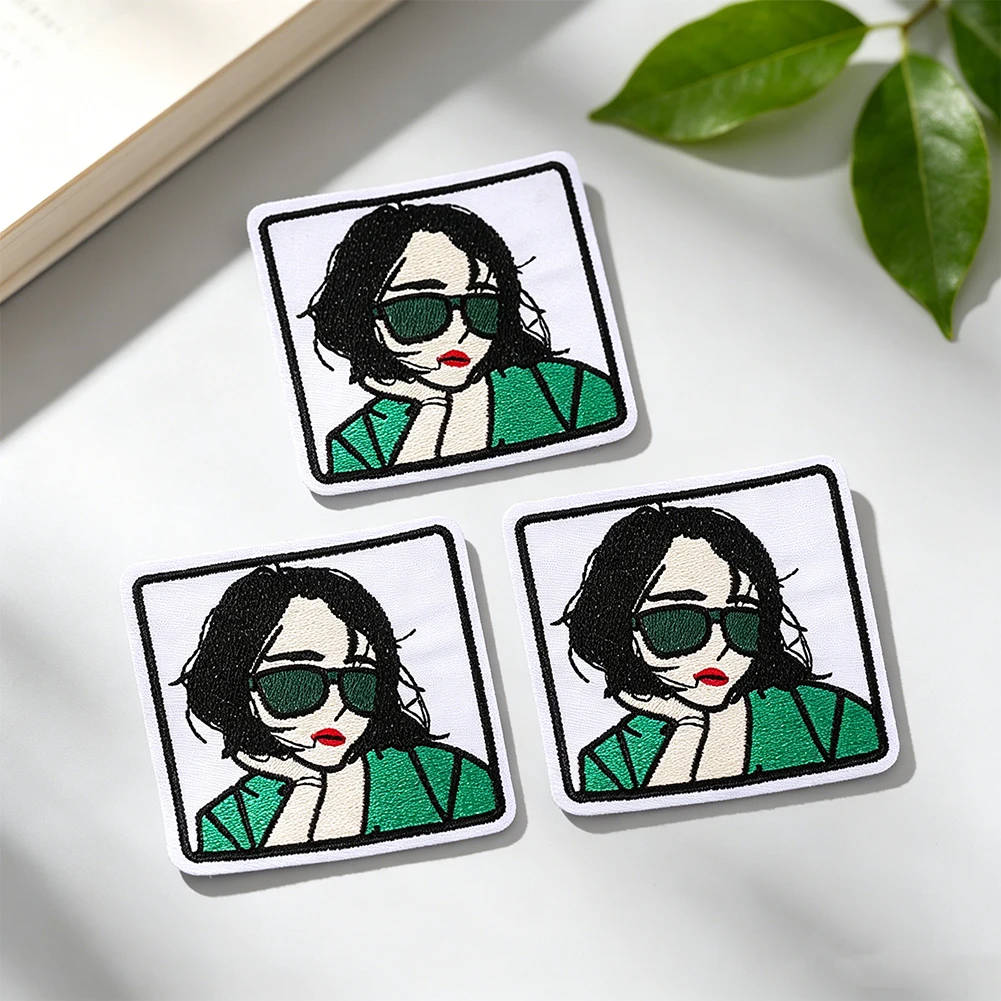 2pcs Fashion Girl Figure Sew on Patch Trendy Woman Portrait Embroidery Applique for Jacket Backpack Garment DIY Repair & Craft
2pcs Fashion Girl Figure Sew on Patch Trendy Woman Portrait Embroidery Applique for Jacket Backpack Garment DIY Repair & Craft