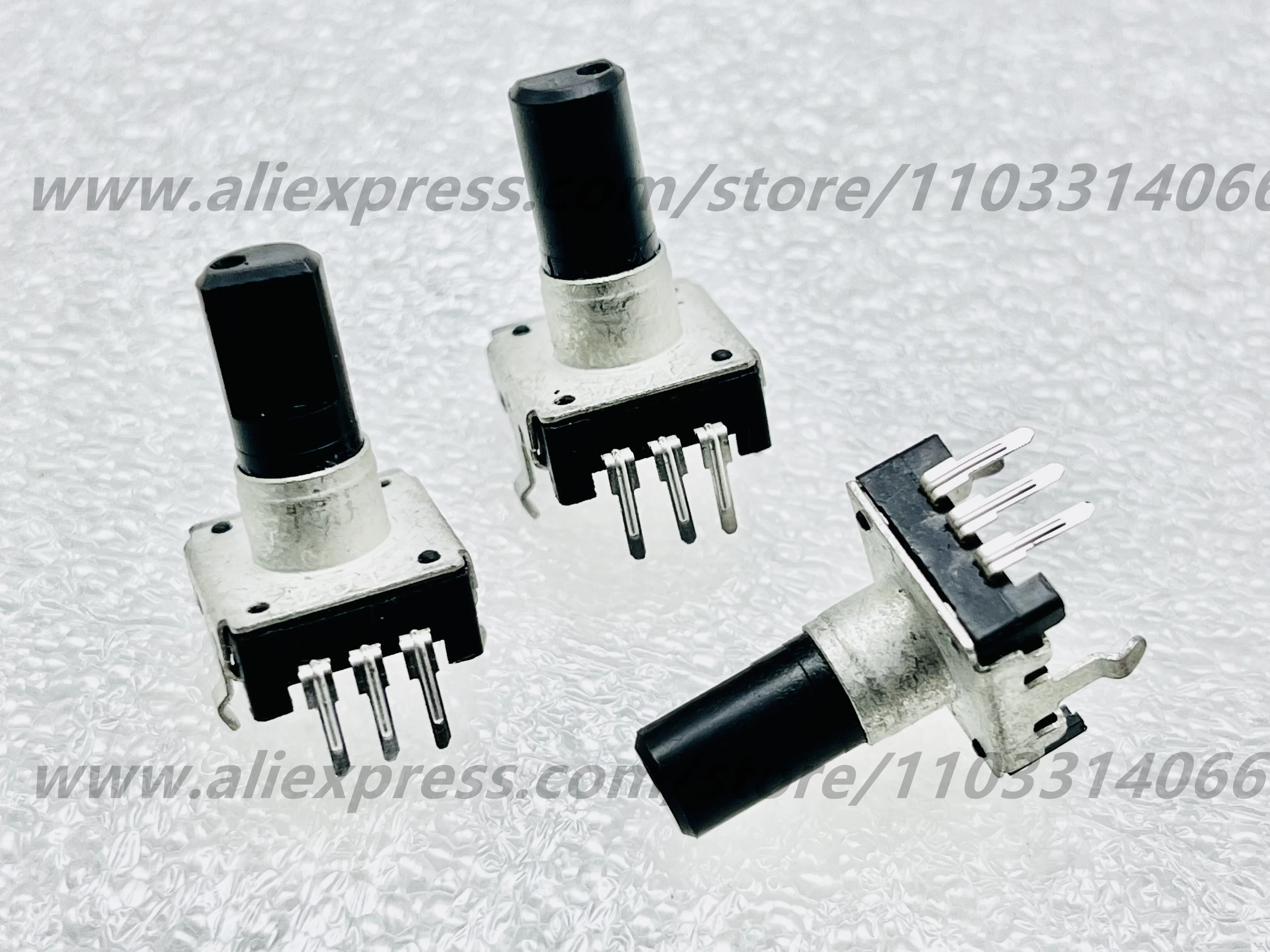 50pcs LJV EC12 encoder 24 position 12 pulse car audio navigation shaft length 15mm
50pcs LJV EC12 encoder 24 position 12 pulse car audio navigation shaft length 15mm