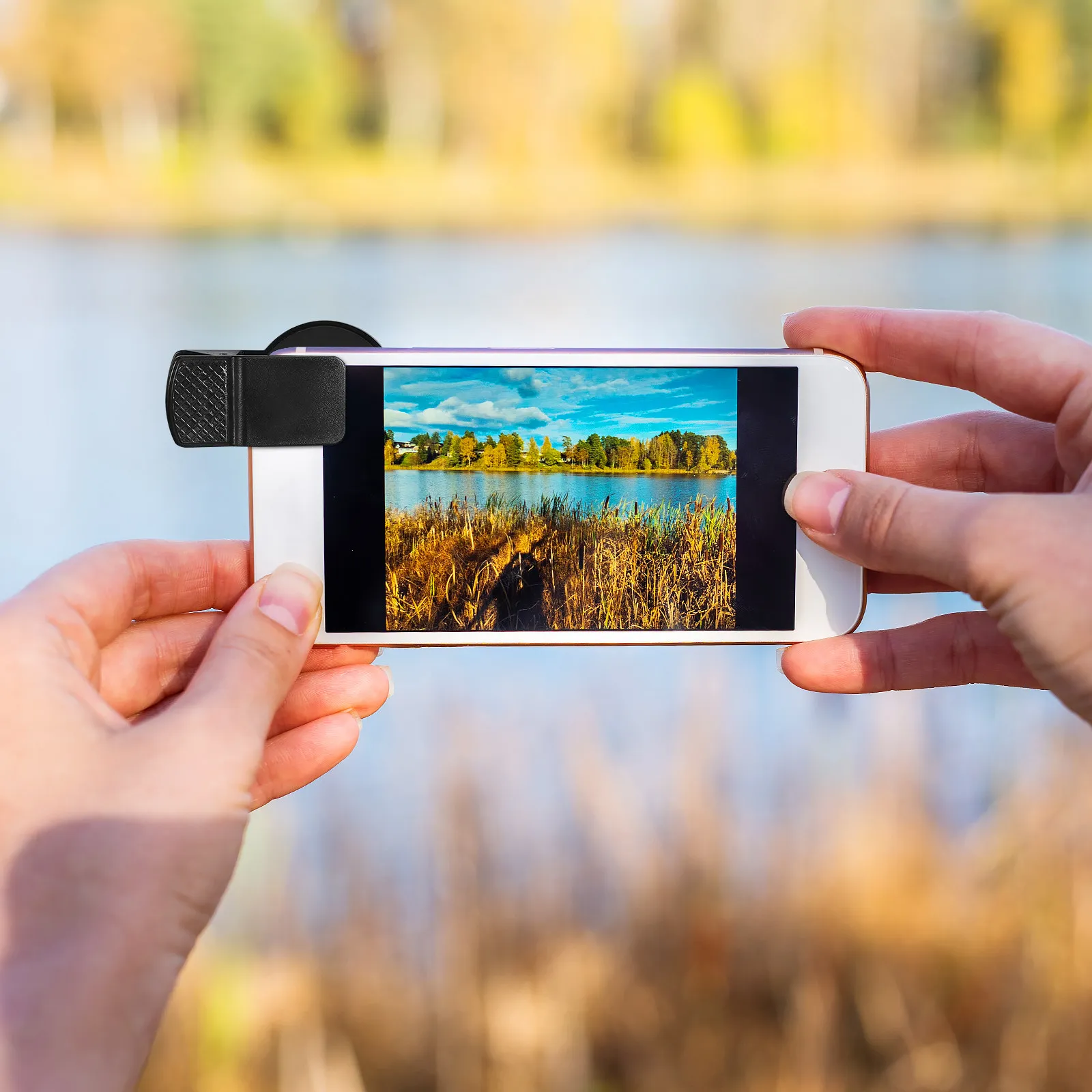 Ukcoco Cpl Phone Lens Ultra-Thin Clip-on Circular Polarizer Filter for Smartphones 37Mm Compatible with Iphone Dslr
Ukcoco Cpl Phone Lens Ultra-Thin Clip-on Circular Polarizer Filter for Smartphones 37Mm Compatible with Iphone Dslr