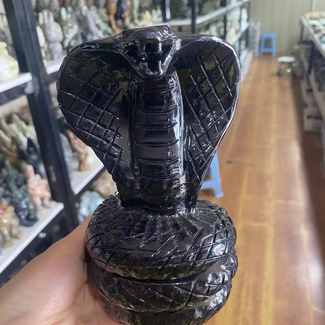 Natural Obsidian Crystal Quartz Eye King Snake Carving, Energy Healing, Home And Office Decoration, Demagnetization Meditation,
Natural Obsidian Crystal Quartz Eye King Snake Carving, Energy Healing, Home And Office Decoration, Demagnetization Meditation,