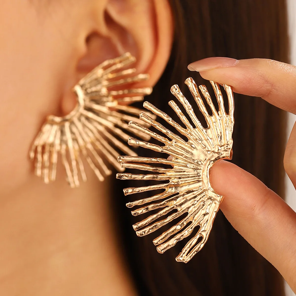 Irregular Liquid Metal Hollow Earrings Style Hip-Hop Punk Fashion Personality Long Earrings Ms Girl Travel Accessories
Irregular Liquid Metal Hollow Earrings Style Hip-Hop Punk Fashion Personality Long Earrings Ms Girl Travel Accessories