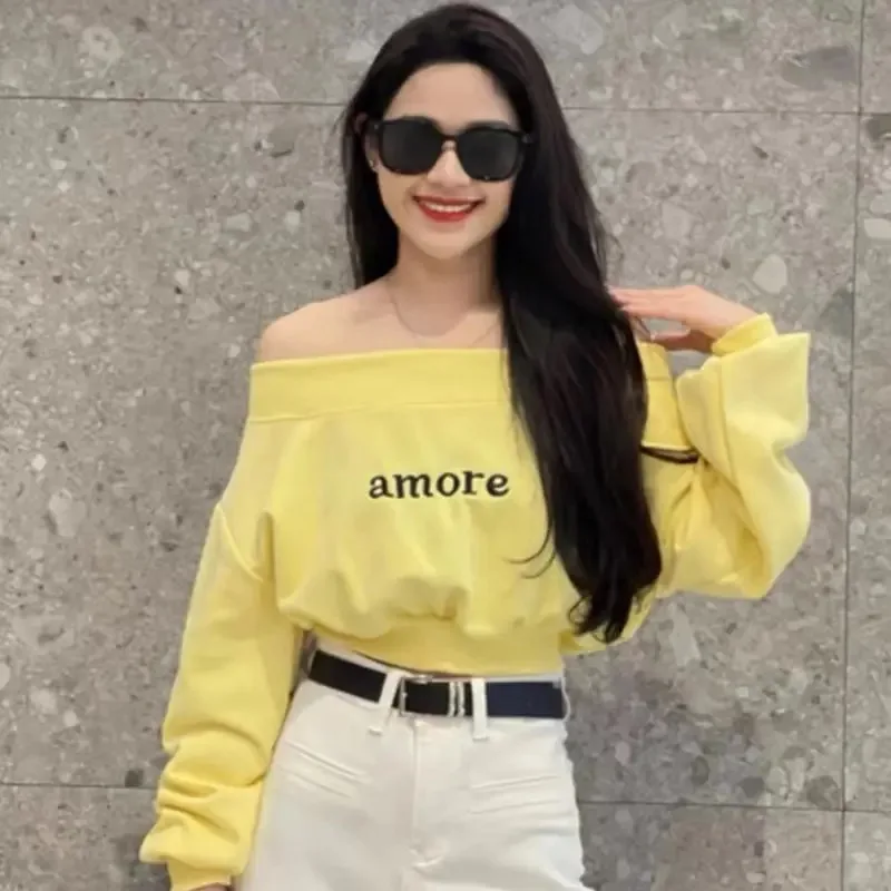 Off The Shoulder T-shirts Women Letter Printed Slash Neck Long Sleeve Korean Fashion Leisure Hot Girls Students K-pop Crop Tops
Off The Shoulder T-shirts Women Letter Printed Slash Neck Long Sleeve Korean Fashion Leisure Hot Girls Students K-pop Crop Tops