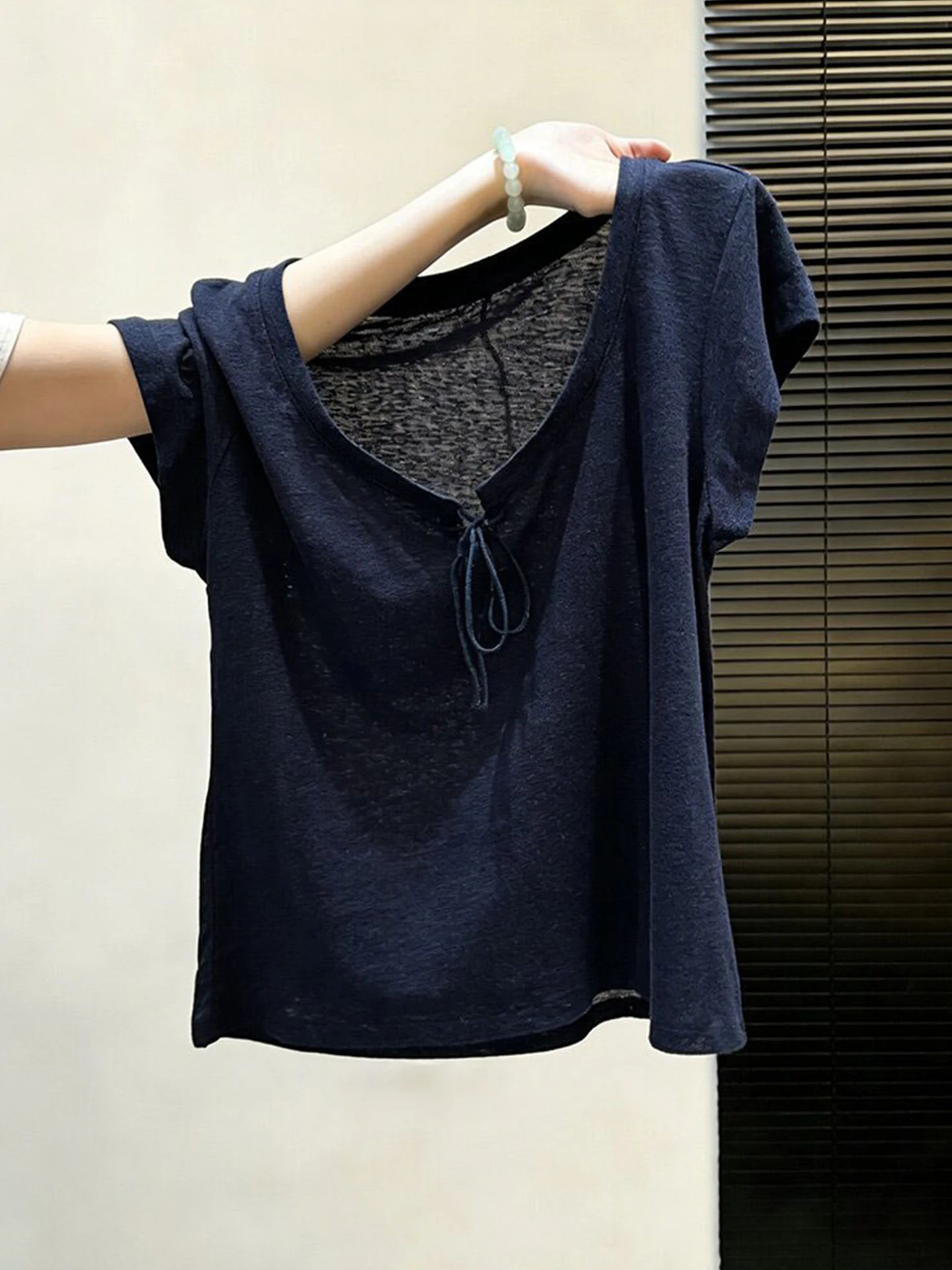 Korean Style Soft Color Short Sleeve T-Shirt Versatile Simple Elegant Summer Fashion Slimming Top for Younger Looking
Korean Style Soft Color Short Sleeve T-Shirt Versatile Simple Elegant Summer Fashion Slimming Top for Younger Looking