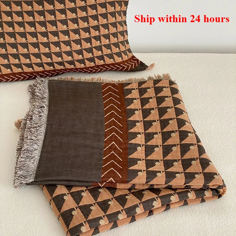 Spring and summer cotton four-layer gauze fringed blanket travel summer cool quilt leisure towel quilt summer
Spring and summer cotton four-layer gauze fringed blanket travel summer cool quilt leisure towel quilt summer