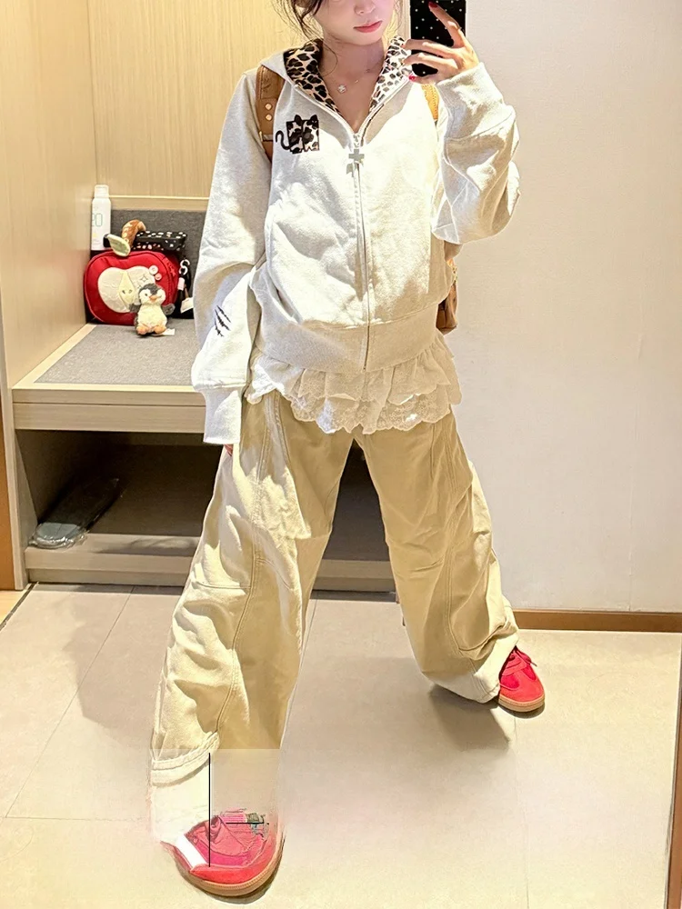 Большие размеры, американские утягивающие джинсы цвета хаки, женские осенне-зимние узкие свободные прямые брюки с высокой талией
Большие размеры, американские утягивающие джинсы цвета хаки, женские осенне-зимние узкие свободные прямые брюки с высокой талией