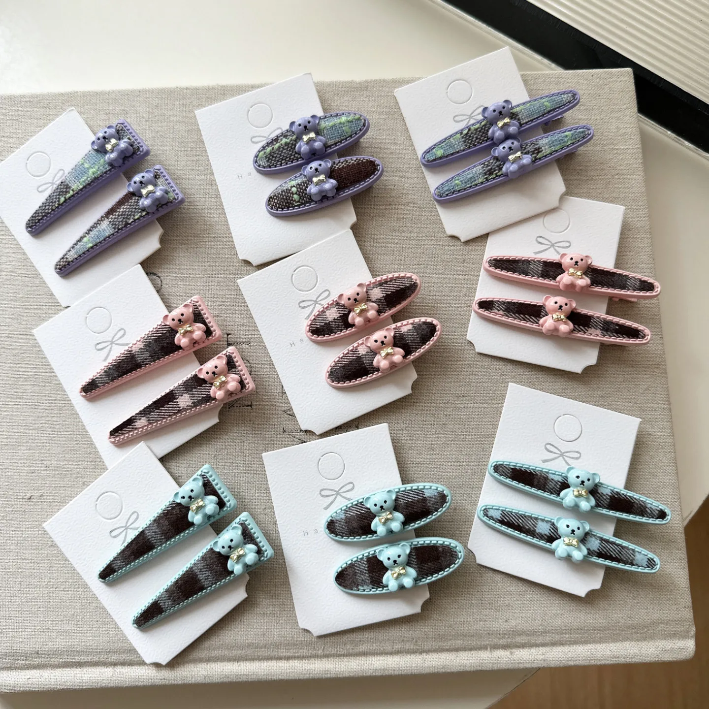 Cute Plaid Bear Duck Bill Barrettes for Women Side Bang Broken Hair Sweet Non Slip Resin Portable Daily Essential
Cute Plaid Bear Duck Bill Barrettes for Women Side Bang Broken Hair Sweet Non Slip Resin Portable Daily Essential