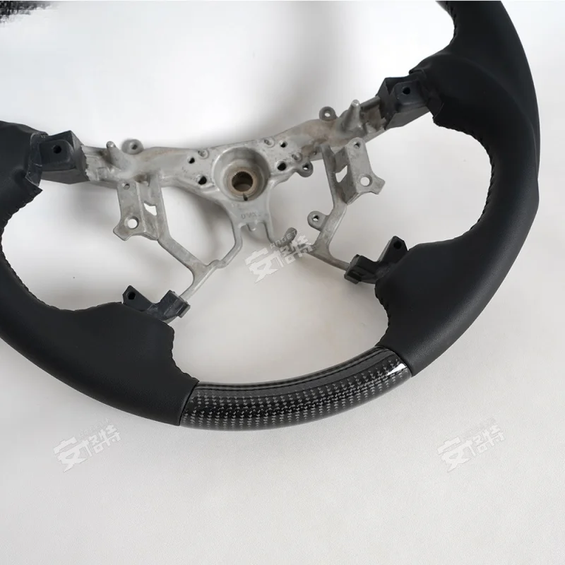 For Toyota Crown (2005-2009) High-End 3K Plain Weave Carbon Fiber Steering Wheel (Modification Upgrade Part)
For Toyota Crown (2005-2009) High-End 3K Plain Weave Carbon Fiber Steering Wheel (Modification Upgrade Part)