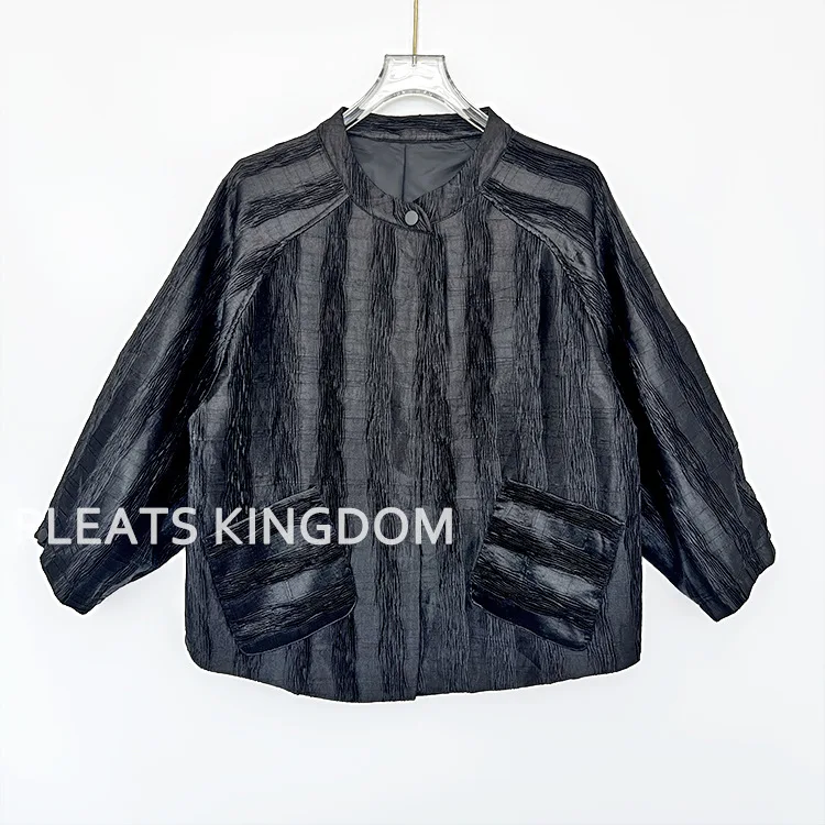 Solid Long Sleeve Pleated Women's Tops Miyake 2025 Summer New Premium Sense Fashion Casual Versatile Comfortable Design T-Shirt
Solid Long Sleeve Pleated Women's Tops Miyake 2025 Summer New Premium Sense Fashion Casual Versatile Comfortable Design T-Shirt