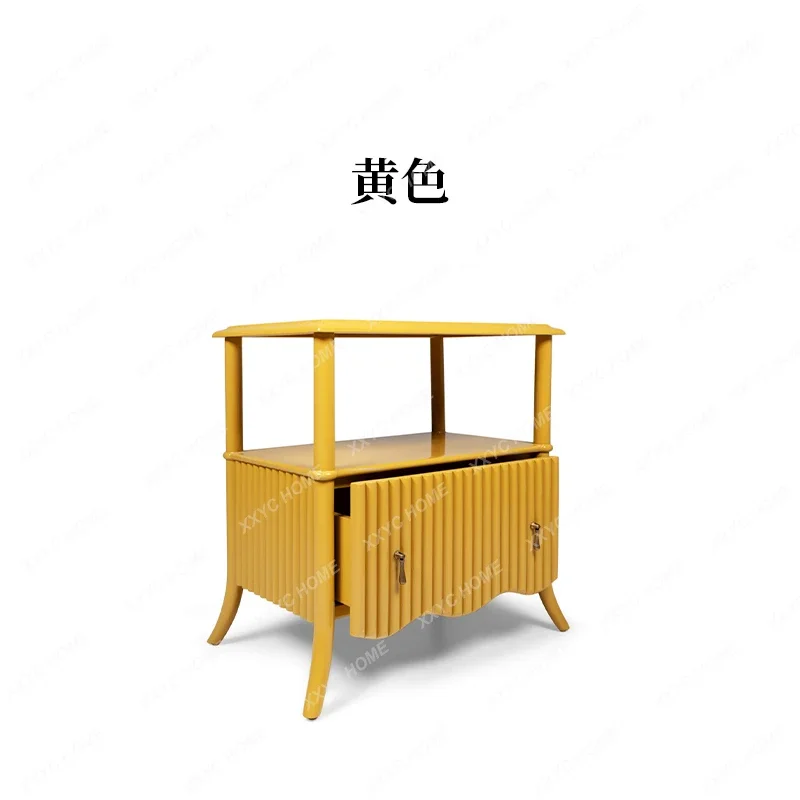 A American solid wood bedside table, bedroom bedside storage, retro home double-layer small cabinet
A American solid wood bedside table, bedroom bedside storage, retro home double-layer small cabinet