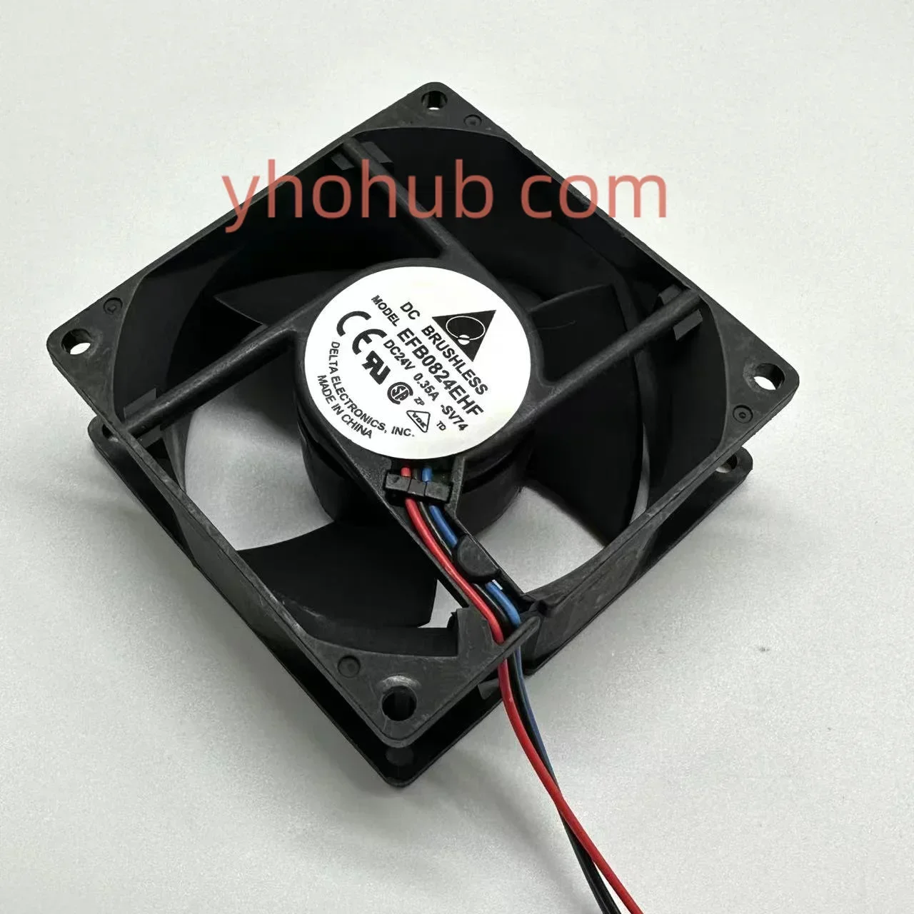 Delta Electronics EFB0824EHF SV74 DC 24 В 0,35 А 80x80x32 мм Охлаждающий вентилятор для сервера
Delta Electronics EFB0824EHF SV74 DC 24 В 0,35 А 80x80x32 мм Охлаждающий вентилятор для сервера