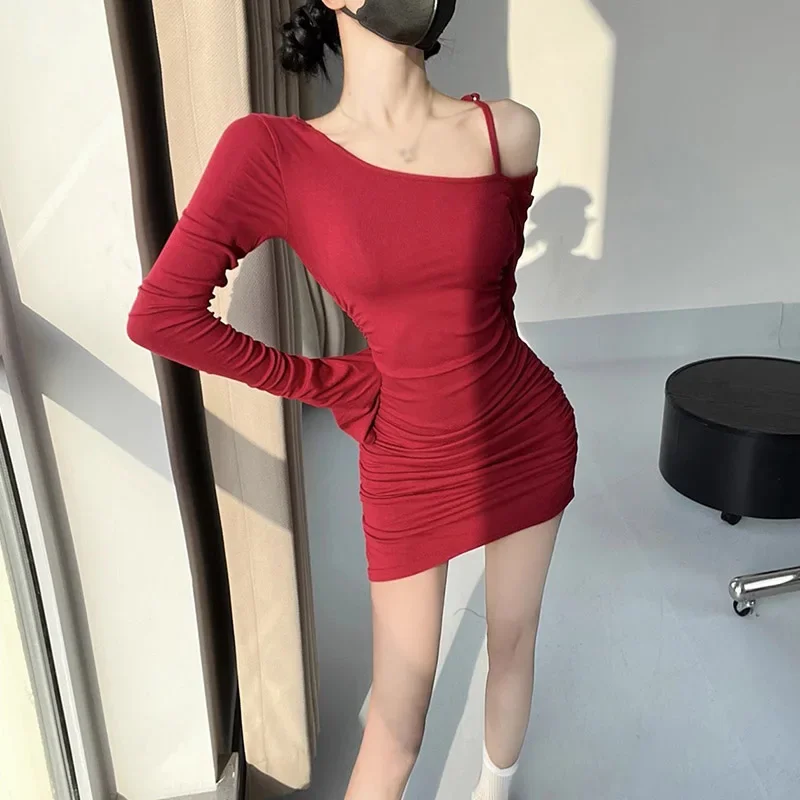 Sexy Christmas Chinese New Year Slanted Shoulders Slim Flare Red Dress Party Party Hip Long Sleeve Skirt
Sexy Christmas Chinese New Year Slanted Shoulders Slim Flare Red Dress Party Party Hip Long Sleeve Skirt