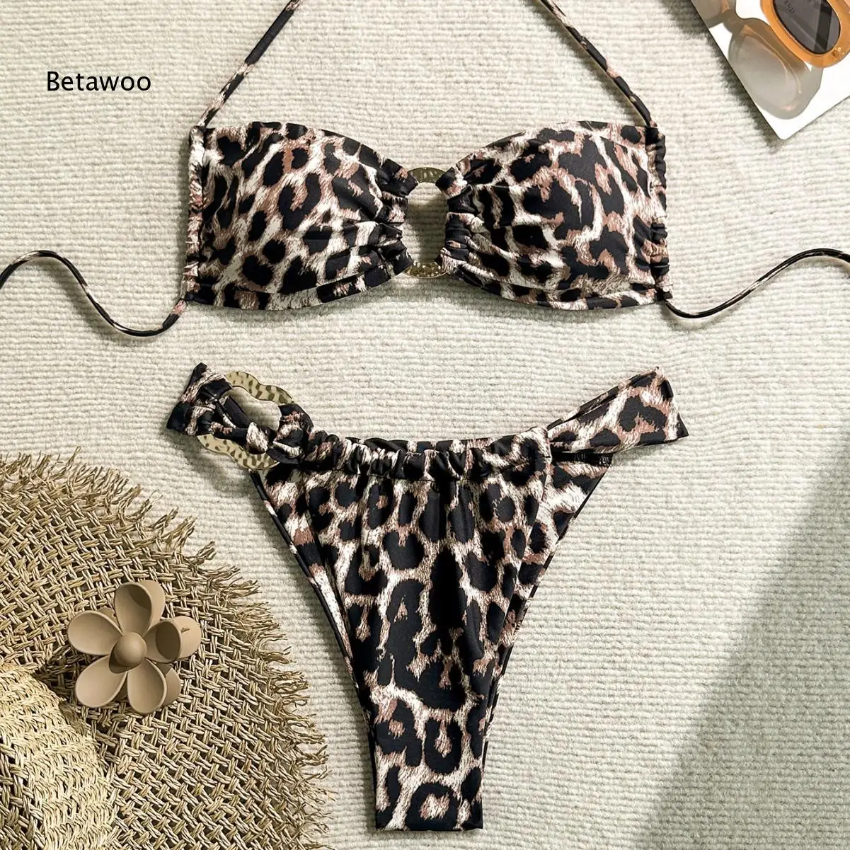Women's Leopard Print Bikini Set Halter Neck Top with Tie Back and Low Rise Bottom Swimwear Summer Beach Bathing Suit Two Piece
Women's Leopard Print Bikini Set Halter Neck Top with Tie Back and Low Rise Bottom Swimwear Summer Beach Bathing Suit Two Piece