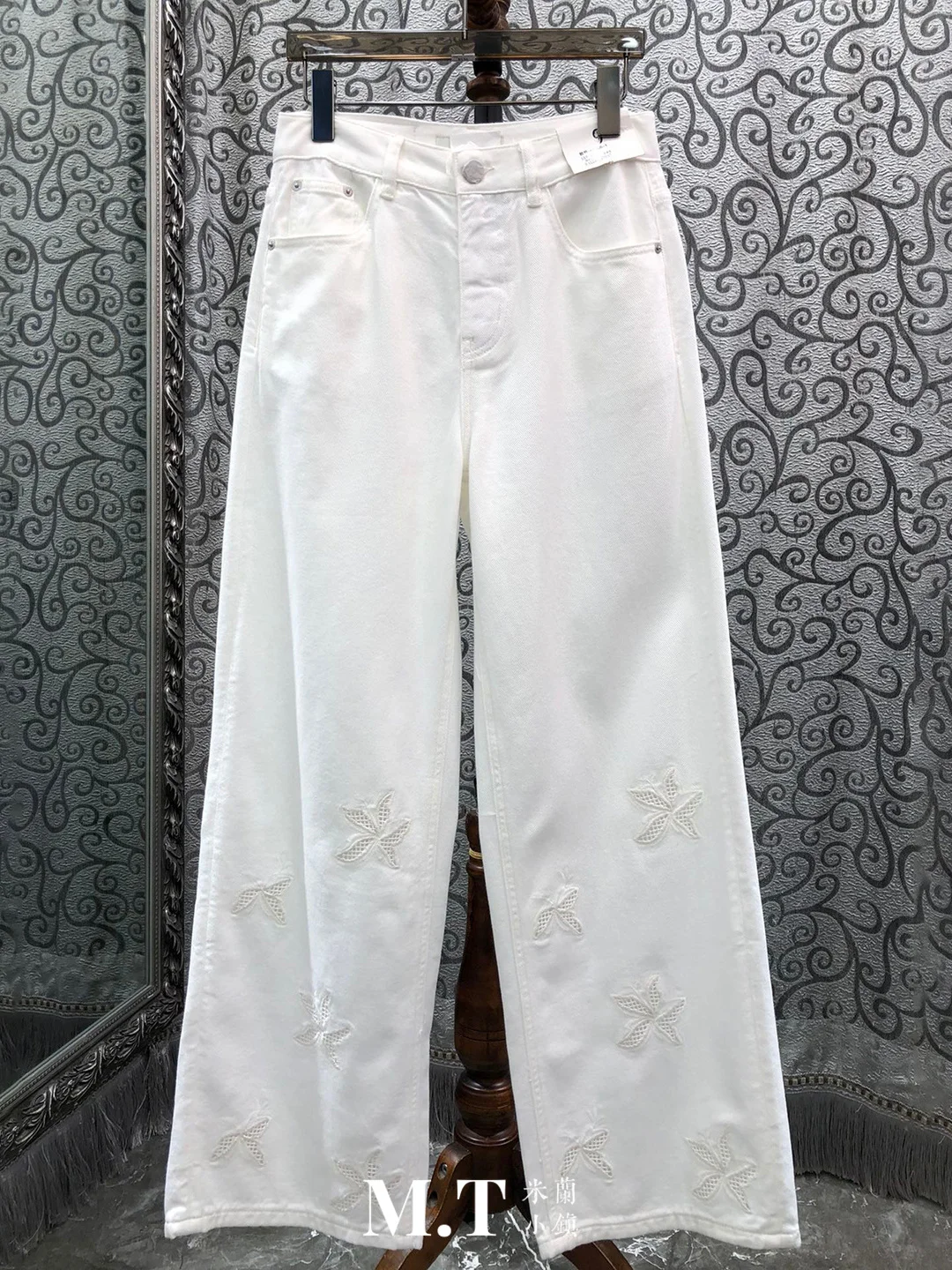 Milan Small Town Women's Casual Pure White Denim Pants Hollow Leg Design Straight Leg Daily Wear Knot Detail
Milan Small Town Women's Casual Pure White Denim Pants Hollow Leg Design Straight Leg Daily Wear Knot Detail