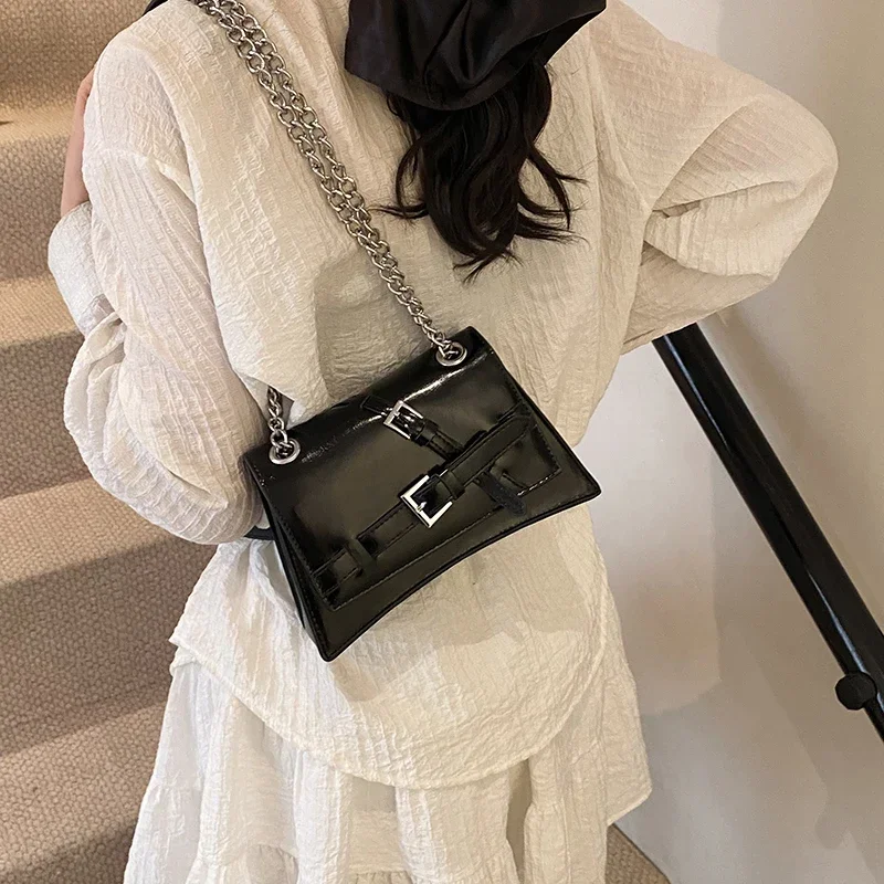 Stylish Women's Crossbody Bag Designer Leather Handbag Elegant Shoulder Tote Purse Ladies Multipurpose Luxury Brand Casual Chic
Stylish Women's Crossbody Bag Designer Leather Handbag Elegant Shoulder Tote Purse Ladies Multipurpose Luxury Brand Casual Chic