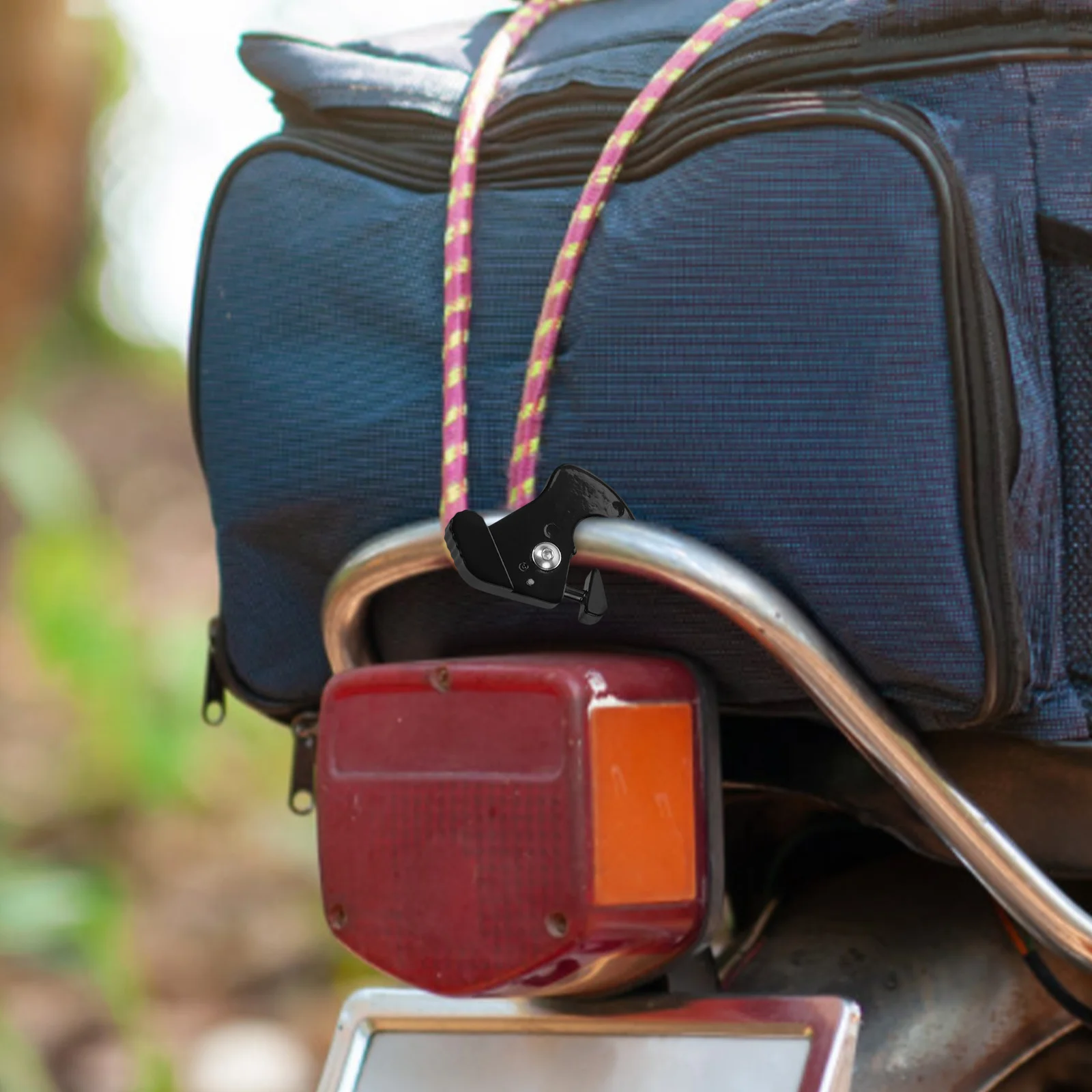 1Set Motorcycle Luggage Rack Detachable Quick Release Buckle Clips Rotary Mounting Bar Buckle Latch Clips Motorcycle Latch Clip
1Set Motorcycle Luggage Rack Detachable Quick Release Buckle Clips Rotary Mounting Bar Buckle Latch Clips Motorcycle Latch Clip