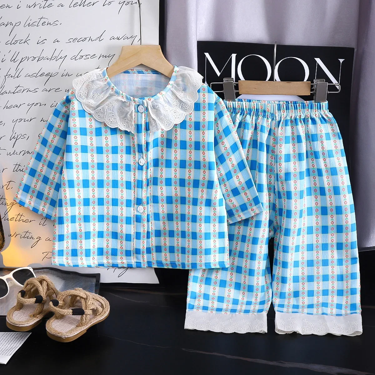 Girls Summer Thin Pajamas Set Homewear Cute Plaid Print Long Sleeve Lace Trimmed Lapel Sleepwear Baby Girl Leisure Loungewear
Girls Summer Thin Pajamas Set Homewear Cute Plaid Print Long Sleeve Lace Trimmed Lapel Sleepwear Baby Girl Leisure Loungewear