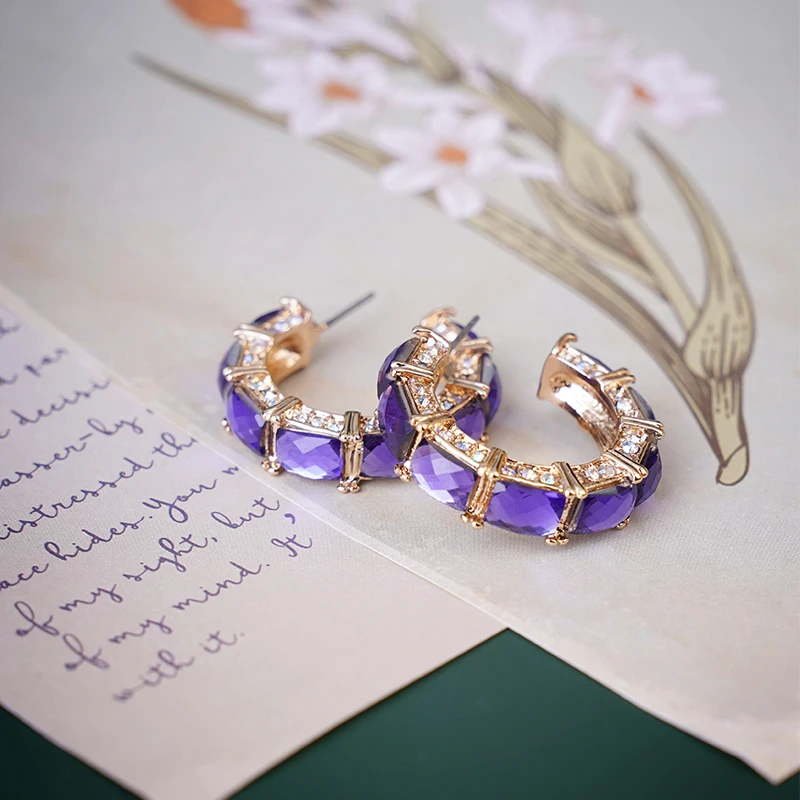 Purple Color hoop Earrings Geo Glass Statement Women jewlery Girls gift Party Rhinestone C-Shaped Hoop Huggie Earring
Purple Color hoop Earrings Geo Glass Statement Women jewlery Girls gift Party Rhinestone C-Shaped Hoop Huggie Earring