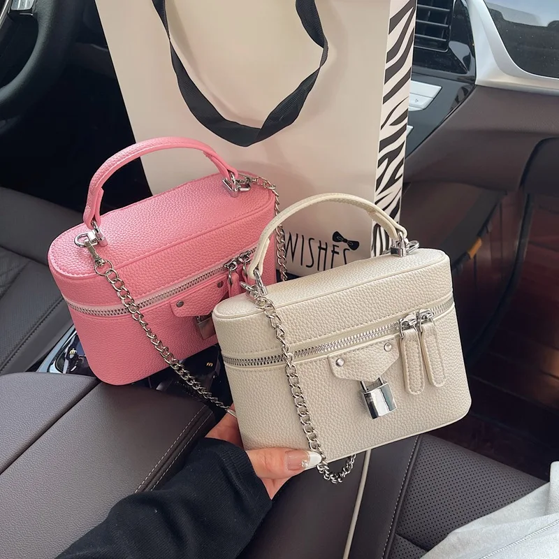 2025 Korean Style Crossbody Bag - Textured Leather Shoulder Purse with Chain Strap, Trendy Handbag
2025 Korean Style Crossbody Bag - Textured Leather Shoulder Purse with Chain Strap, Trendy Handbag