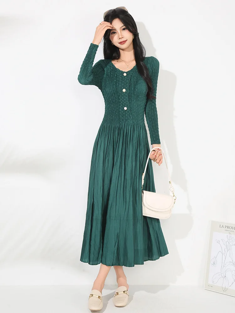 Модные однотонные плиссированные большие свободные платья Весеннее женское платье-пуловер с v-образным вырезом и длинными рукавами Осеннее тонкое платье до колена с высокой талией
Модные однотонные плиссированные большие свободные платья Весеннее женское платье-пуловер с v-образным вырезом и длинными рукавами Осеннее тонкое платье до колена с высокой талией