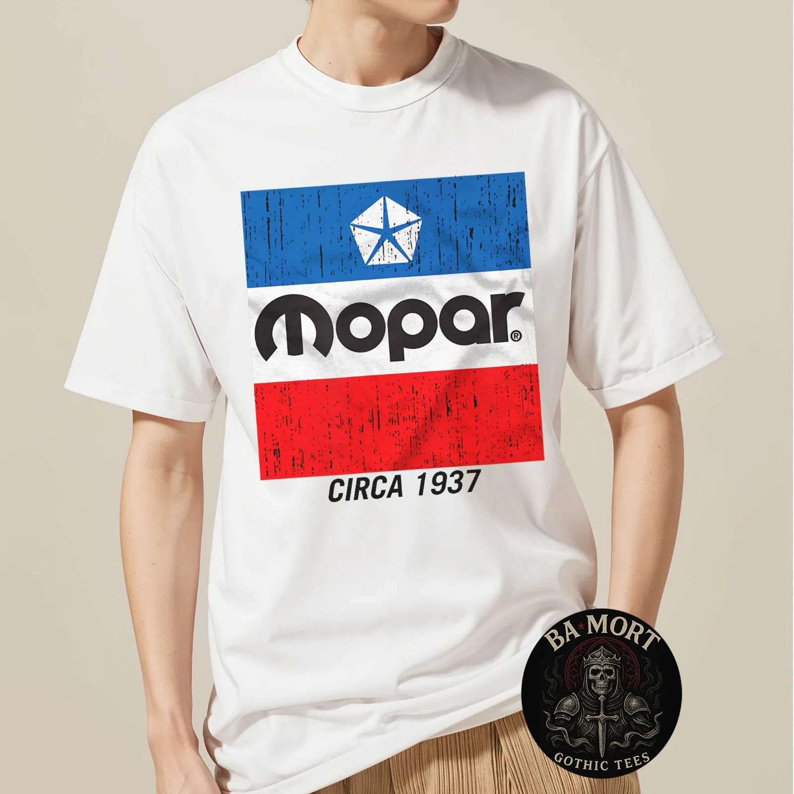 Retro Style Distressed Flag Print Tee
Retro Style Distressed Flag Print Tee