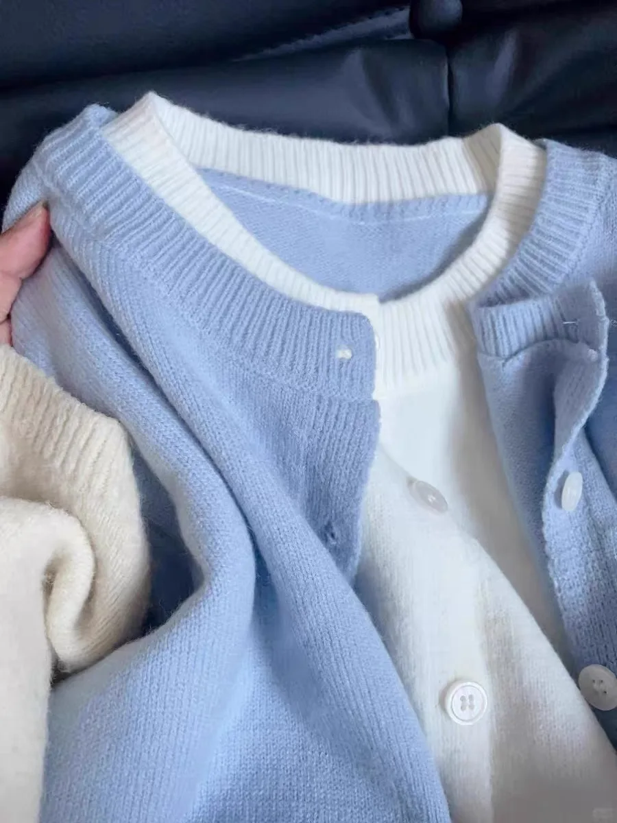 Cardigans Print Sweaters Womens Fall Tonal Turtlneck Ethnic Drop-Shoulder Kntwear Three-Button Mock-Two-Pieces Hem Decorated Y2K
Cardigans Print Sweaters Womens Fall Tonal Turtlneck Ethnic Drop-Shoulder Kntwear Three-Button Mock-Two-Pieces Hem Decorated Y2K