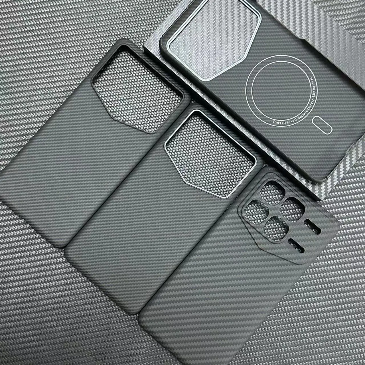 Redmi K70 Champion Edition Ультратонкий магнитный защитный чехол из кевларового углеродного волокна aramong REDMI K70 Champion Edition
Redmi K70 Champion Edition Ультратонкий магнитный защитный чехол из кевларового углеродного волокна aramong REDMI K70 Champion Edition