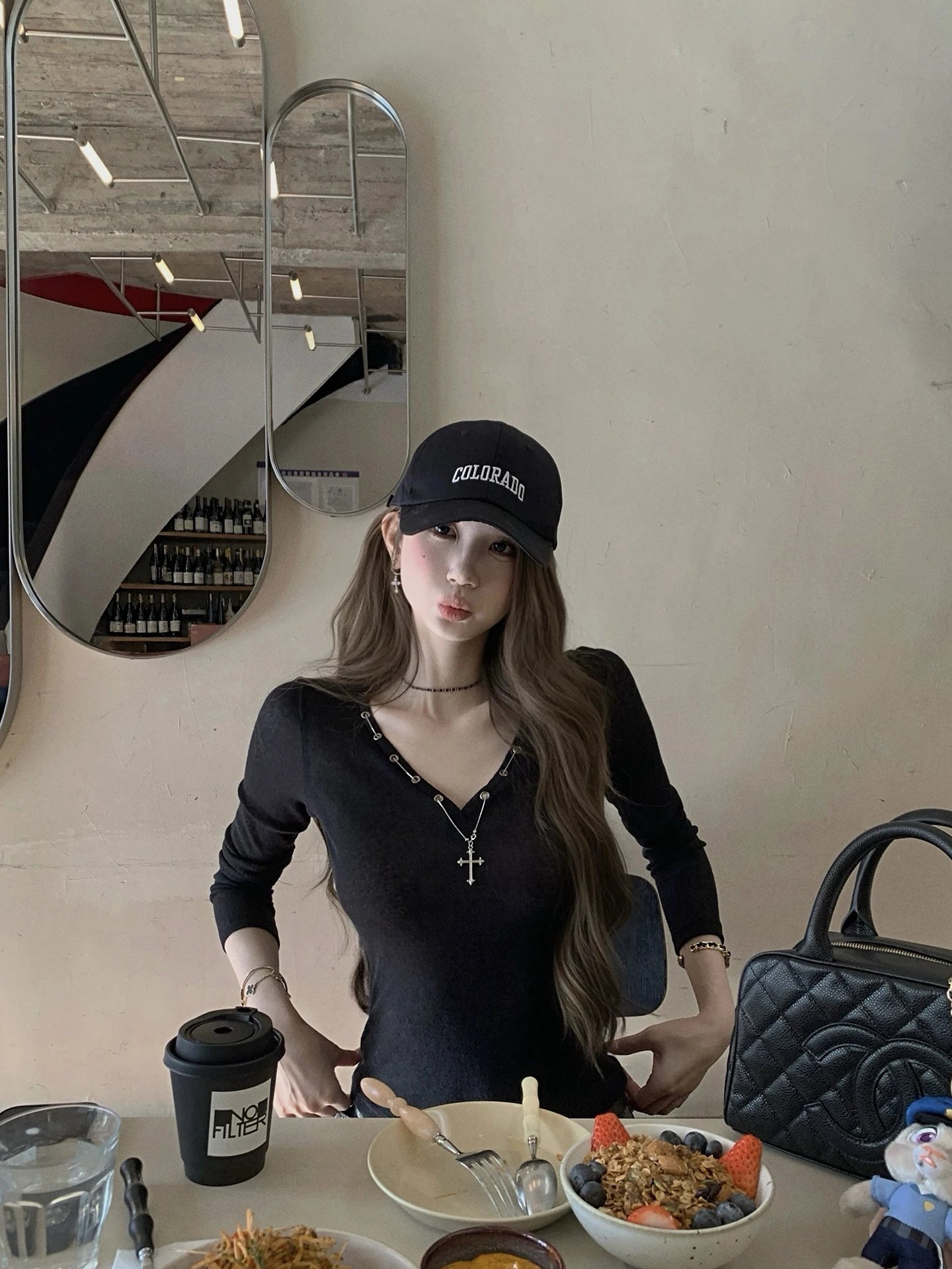 Женская футболка Tongiiuu Rebellious Factor в американском ретро-стиле с V-образным вырезом и длинным рукавом, облегающая, базовый слой, весенний сезон
Женская футболка Tongiiuu Rebellious Factor в американском ретро-стиле с V-образным вырезом и длинным рукавом, облегающая, базовый слой, весенний сезон