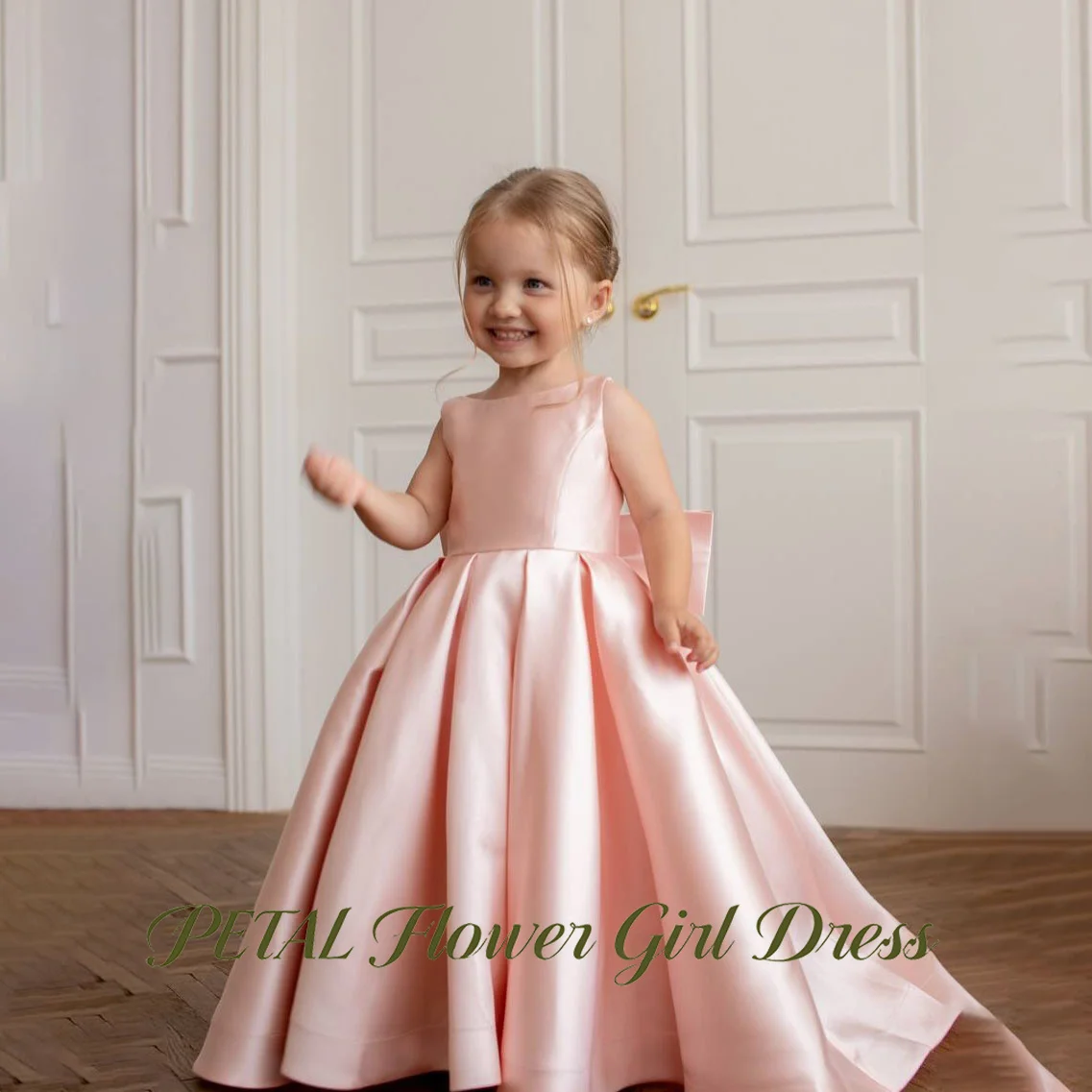 Petal Blush Pink Princess Girls Dress Round Neck Ball Gown Party Tutu Dresses Bow at the Back Fluffy Prom Dress Customized
Petal Blush Pink Princess Girls Dress Round Neck Ball Gown Party Tutu Dresses Bow at the Back Fluffy Prom Dress Customized