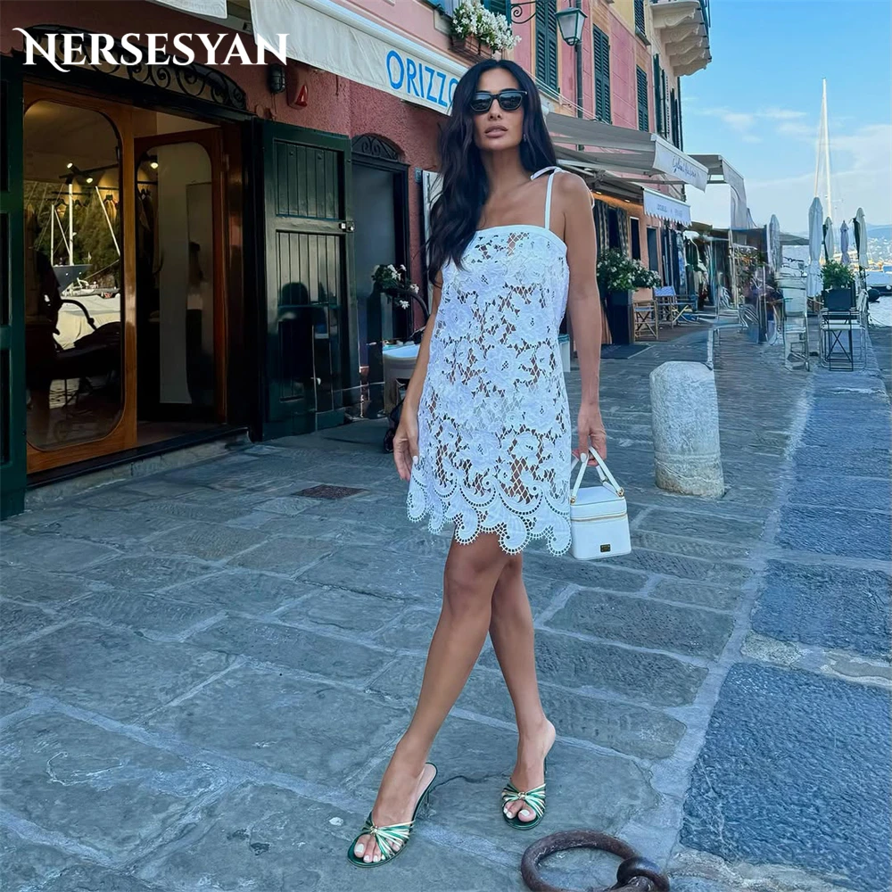 Nersesyan Elegant Lace Prom Dresses Appliques Spaghetti Straps Guest Party Gown vestiti donna eleganti da cerimonia Customized
Nersesyan Elegant Lace Prom Dresses Appliques Spaghetti Straps Guest Party Gown vestiti donna eleganti da cerimonia Customized