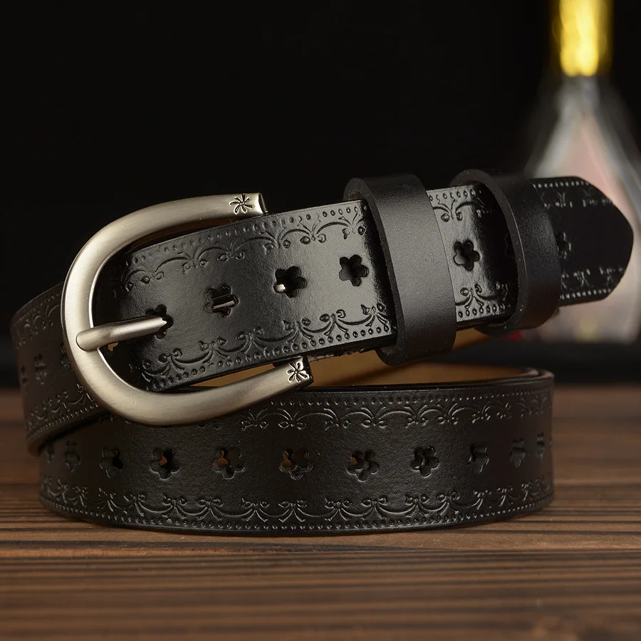 High-end Luxury Woman Belt European And American Perforated Cowhide Belt Women's Casual Belt Breathable Decorative Jeans Belts
High-end Luxury Woman Belt European And American Perforated Cowhide Belt Women's Casual Belt Breathable Decorative Jeans Belts