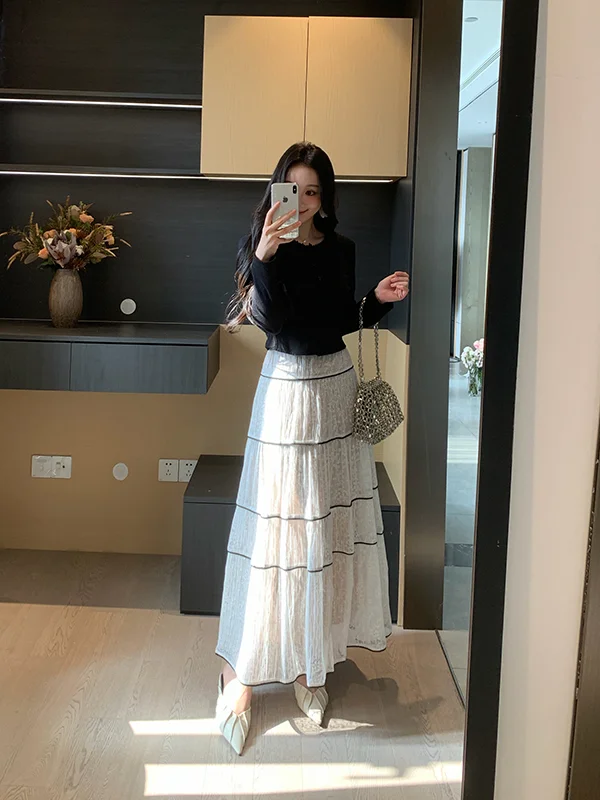 Spring Lace Texture Knitted Cardigan And Half Skirt Slimming Set Women's Fashion Casual Style Long Sleeve Shirt Ensemble
Spring Lace Texture Knitted Cardigan And Half Skirt Slimming Set Women's Fashion Casual Style Long Sleeve Shirt Ensemble