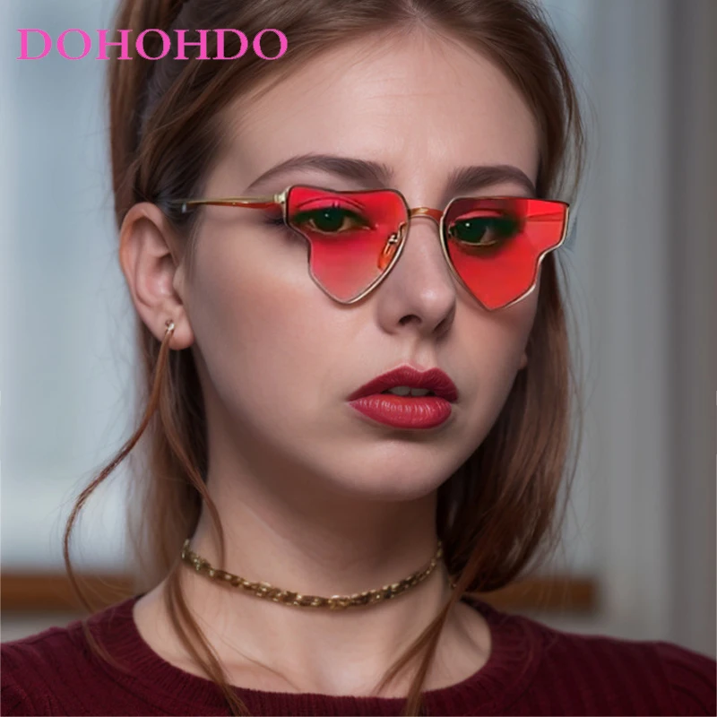 Vintage Luxury Brand Design Irregular Metal Frame Special Shaped Sun Glasses For Women Men Outdoor Travel Party Eyeglasses UV400
Vintage Luxury Brand Design Irregular Metal Frame Special Shaped Sun Glasses For Women Men Outdoor Travel Party Eyeglasses UV400