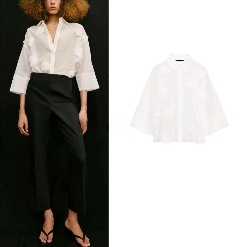 Spring Summer New Casual Style Women's Shirt Stand Collar Seven Sleeve Embossed Flower Decoration Drapey Polyester Fiber Shirt
Spring Summer New Casual Style Women's Shirt Stand Collar Seven Sleeve Embossed Flower Decoration Drapey Polyester Fiber Shirt