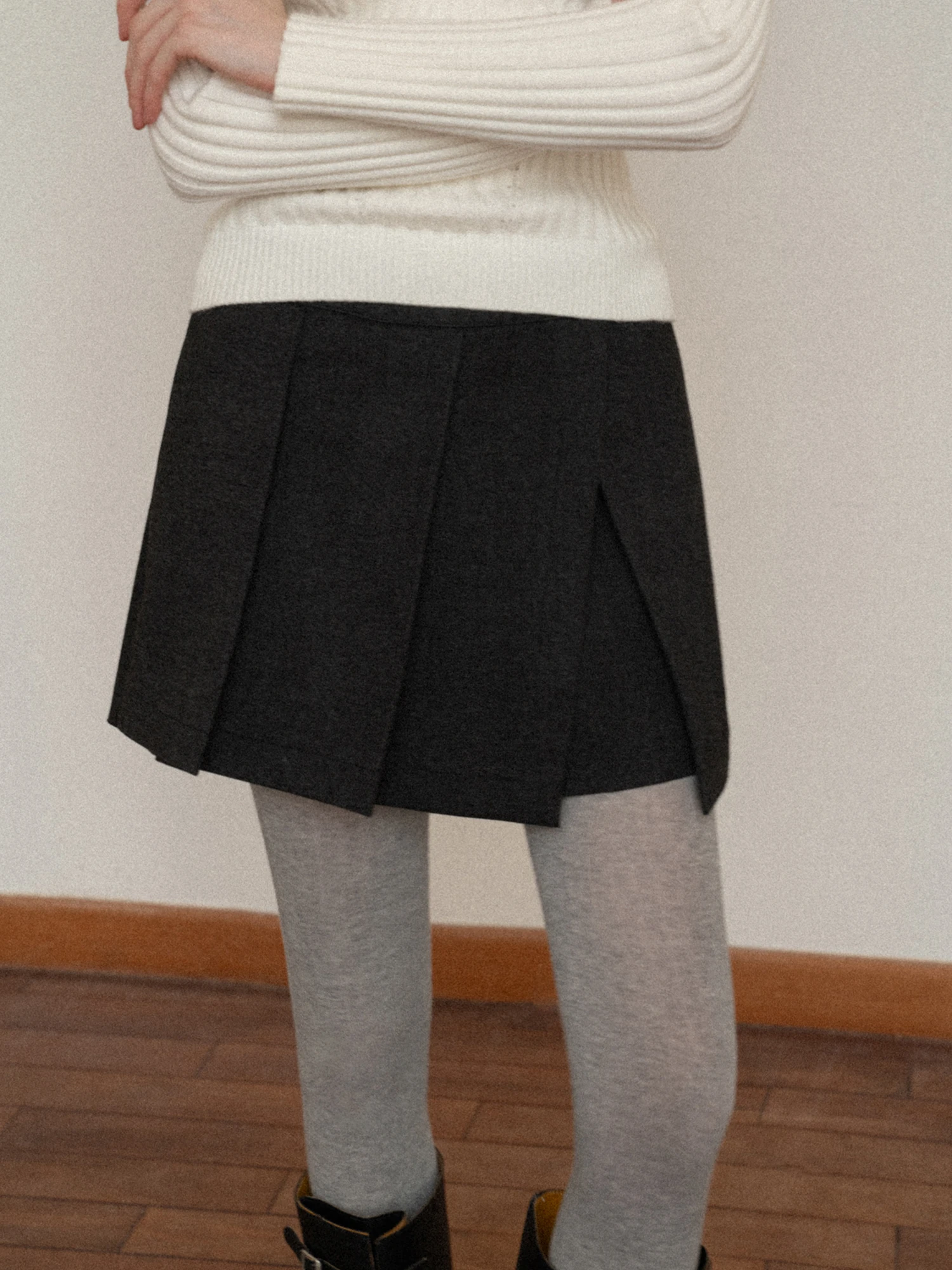 Gray Woolen Plaid Skirt Women's Spring Casual High Waist Bicolor Short Skirt Eggka Brand Polyester Fiber A-Line Silhouette
Gray Woolen Plaid Skirt Women's Spring Casual High Waist Bicolor Short Skirt Eggka Brand Polyester Fiber A-Line Silhouette