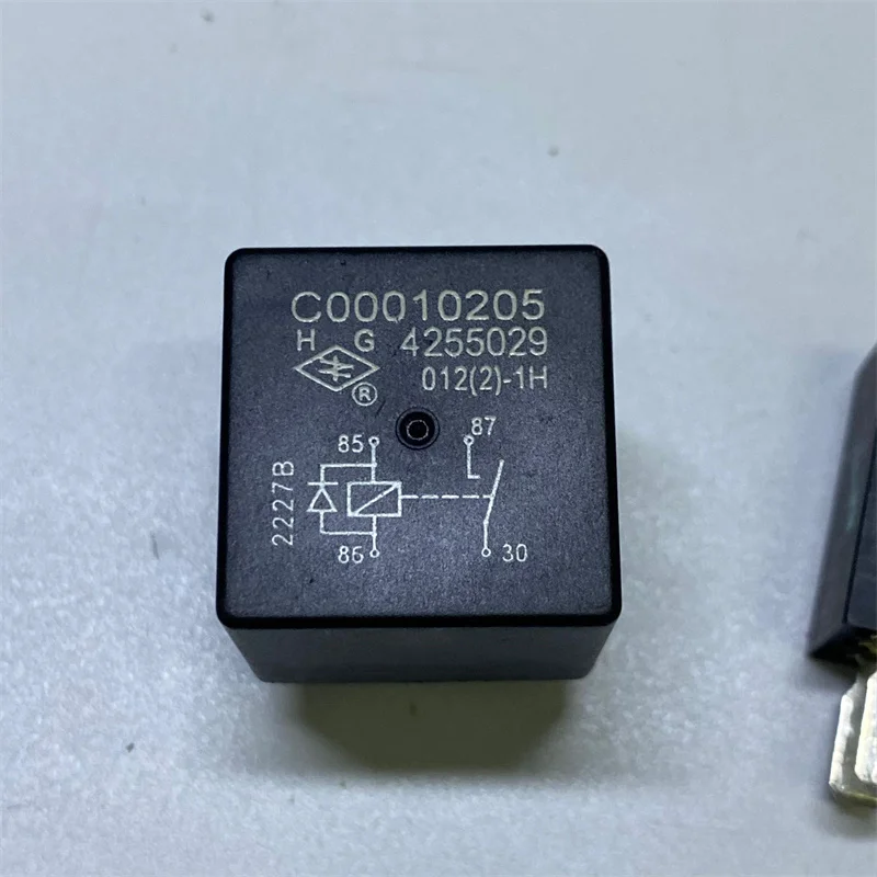 1pcs For MAXUS V80 Fuse Box Relay
1pcs For MAXUS V80 Fuse Box Relay