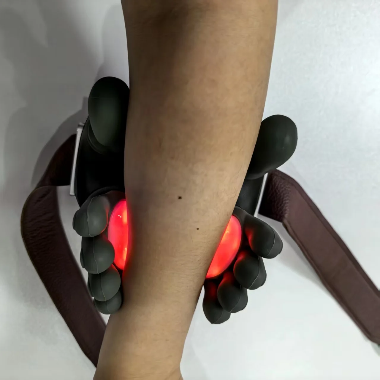 New Rechargeable Portable 5-Finger Human-Like Neck & Shoulder Massager for Trapezius & Cervical Spine Relaxation
New Rechargeable Portable 5-Finger Human-Like Neck & Shoulder Massager for Trapezius & Cervical Spine Relaxation