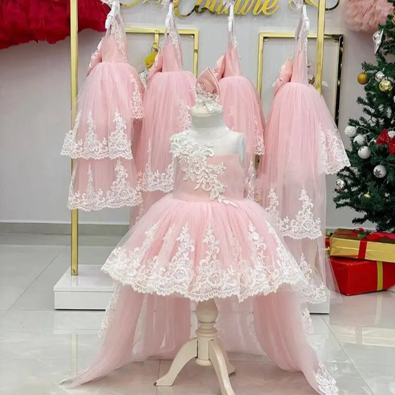 Pink Lace Applique Flower Girl Dress For Wedding O Neck Bow Sleeveless Tiered Tulle with Train Kids Birthday Prom Ball Gowns
Pink Lace Applique Flower Girl Dress For Wedding O Neck Bow Sleeveless Tiered Tulle with Train Kids Birthday Prom Ball Gowns