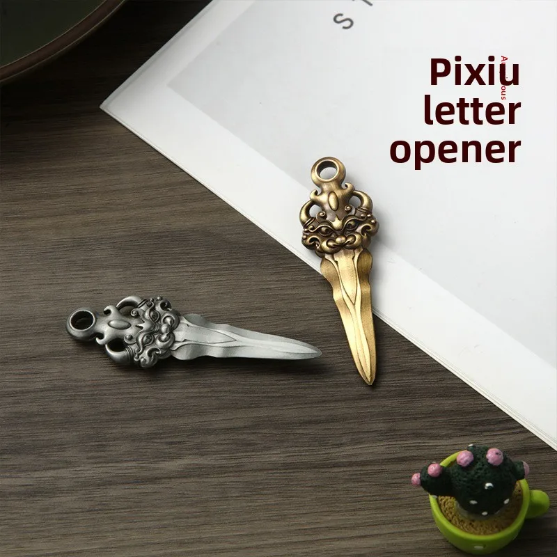 1PCS Retro Sword Letter Opener Zinc Alloy Portalble Utility Knife Cutter Envelope Opener Mail Knife School Office Supplies
1PCS Retro Sword Letter Opener Zinc Alloy Portalble Utility Knife Cutter Envelope Opener Mail Knife School Office Supplies