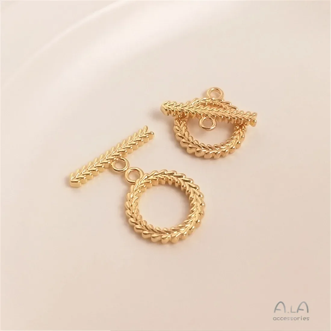 14K Gold OT Buckle Necklace Buckle Pearl Crystal Hand Link Buckle Diy Jewelry Accessories Materials B861
14K Gold OT Buckle Necklace Buckle Pearl Crystal Hand Link Buckle Diy Jewelry Accessories Materials B861