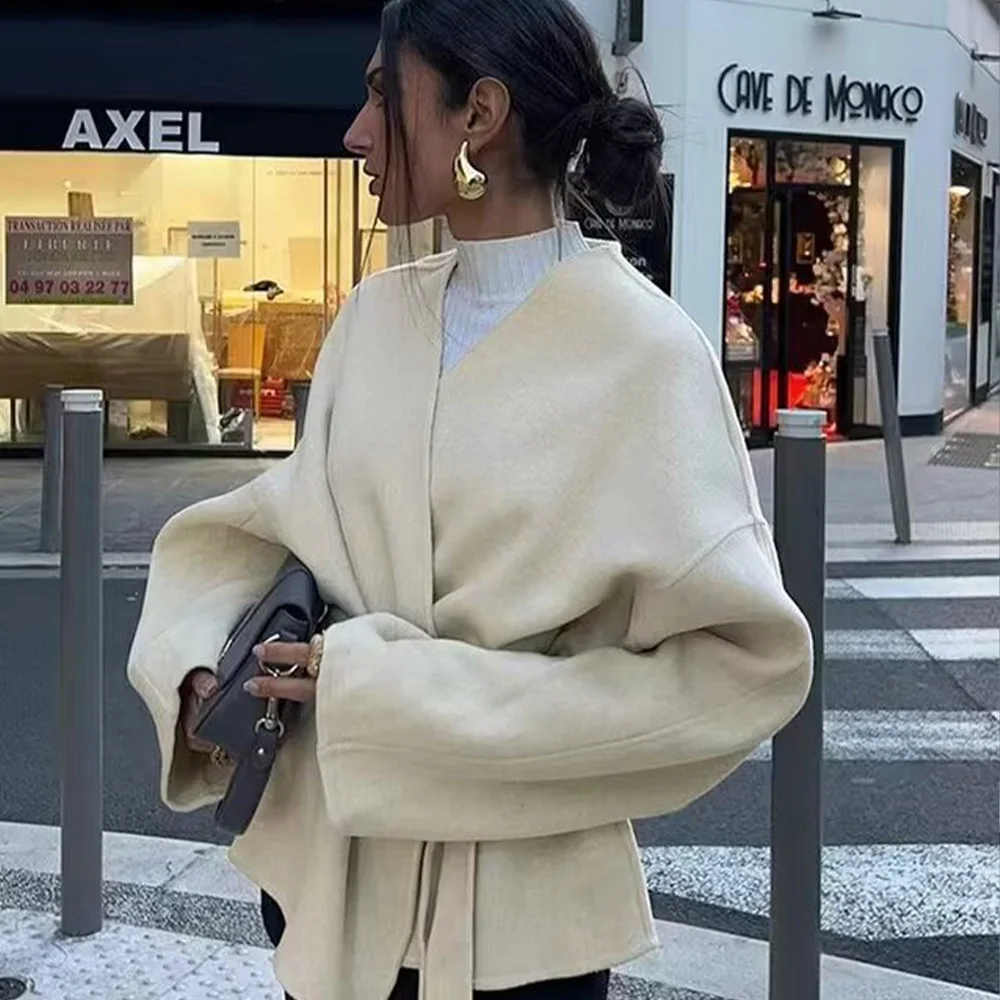 Autumn and winter new fashionable women's clothing casual elegant design sense belt decoration double-sided woolen coat
Autumn and winter new fashionable women's clothing casual elegant design sense belt decoration double-sided woolen coat