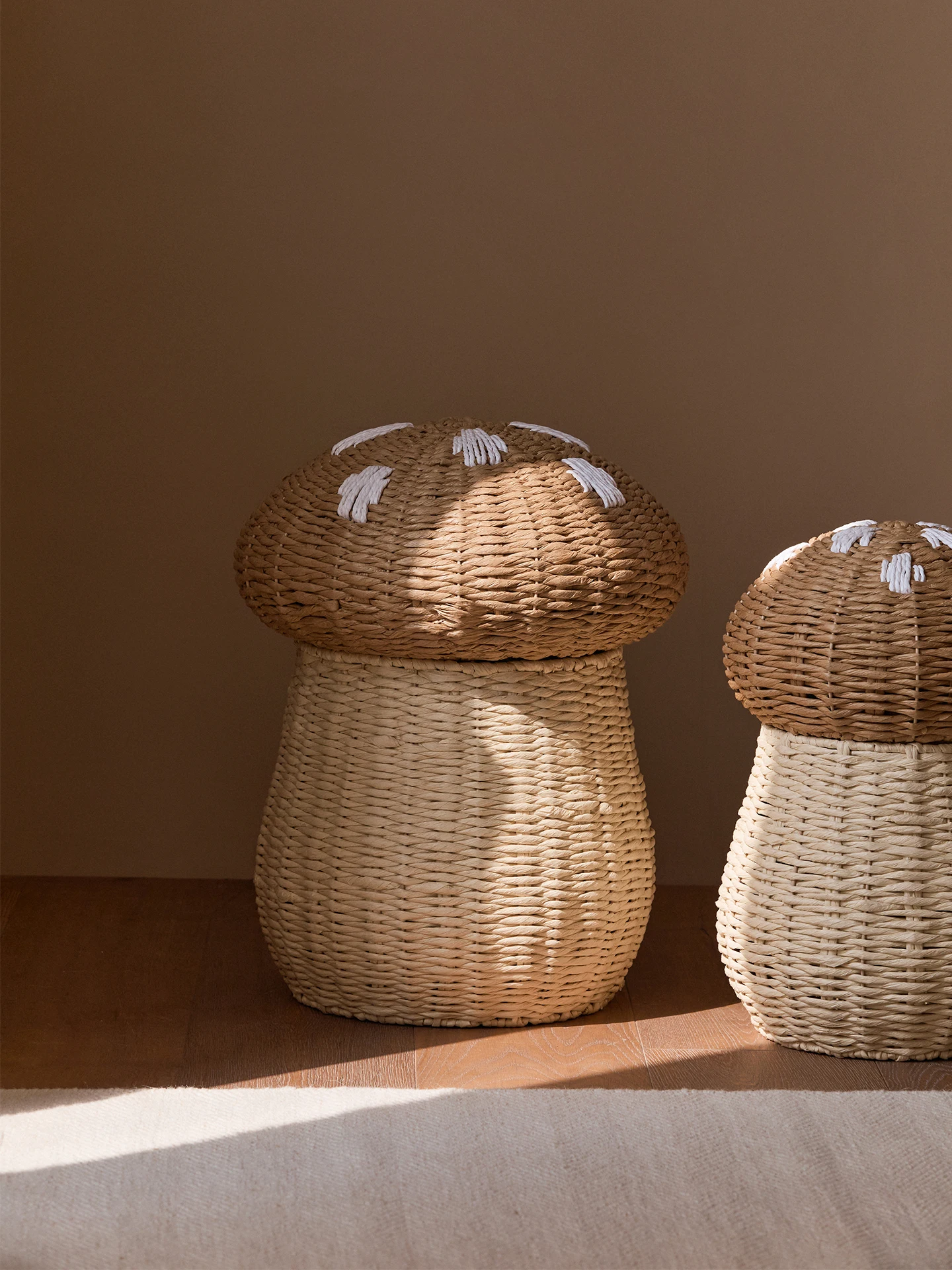 Nordic Style Wicker Mushroom Storage Basket Toy Organizer for Children Plush Doll Toy Box Miscellaneous Item Sorting Dirty Cl...
Nordic Style Wicker Mushroom Storage Basket Toy Organizer for Children Plush Doll Toy Box Miscellaneous Item Sorting Dirty Cl...