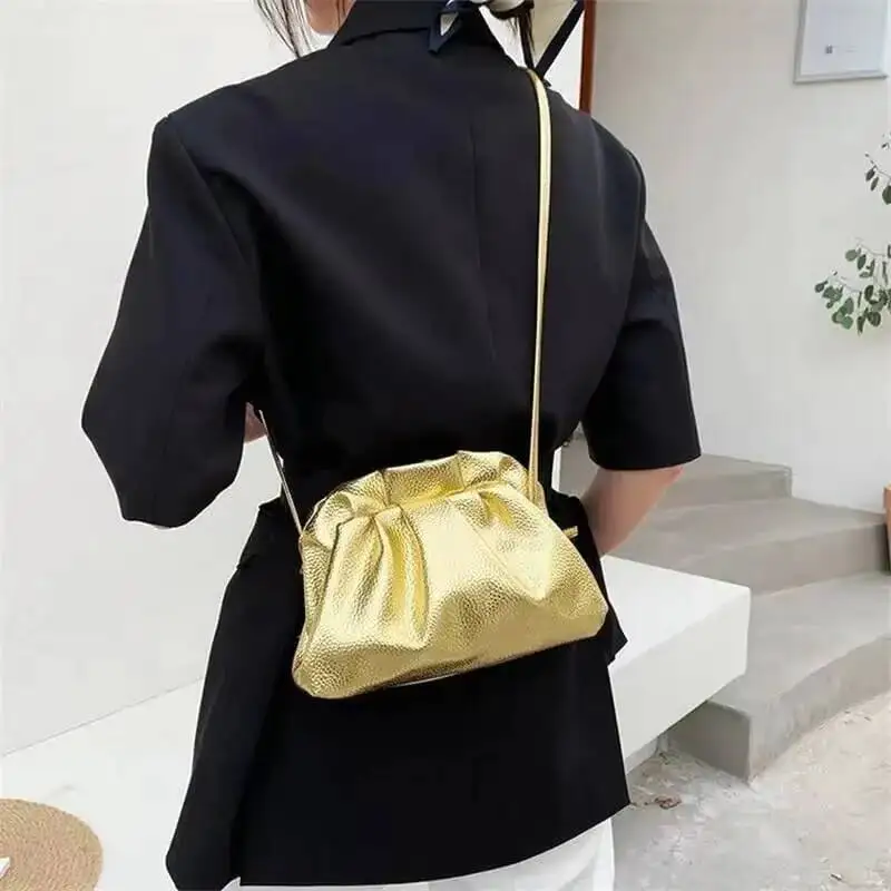 Gold For Women Leather Hobos Retro Cloud Crossbody Small Phone Design Clutch Clip Bag Female Bolsa
Gold For Women Leather Hobos Retro Cloud Crossbody Small Phone Design Clutch Clip Bag Female Bolsa