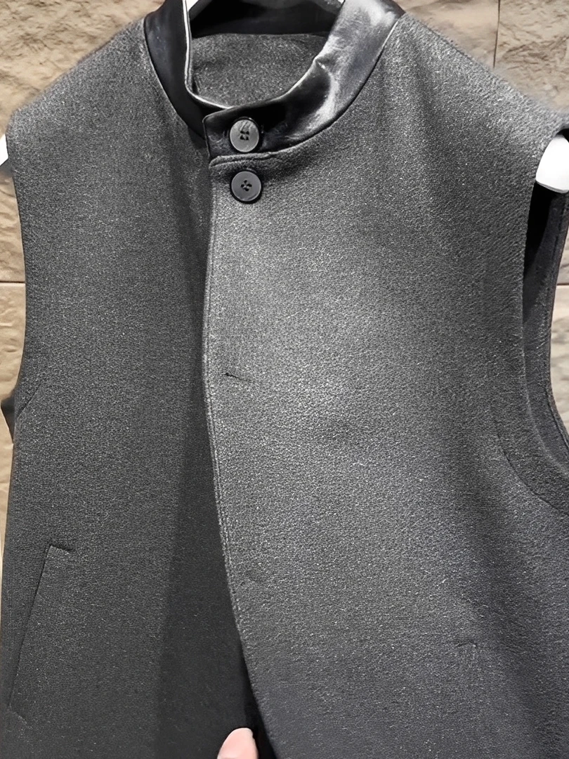 Spring 2026 Men's Faionable Wool Blend Stand Collar Vest Personali Match Lightweight Luxury European Goods Polyester Fiber
Spring 2026 Men's Faionable Wool Blend Stand Collar Vest Personali Match Lightweight Luxury European Goods Polyester Fiber