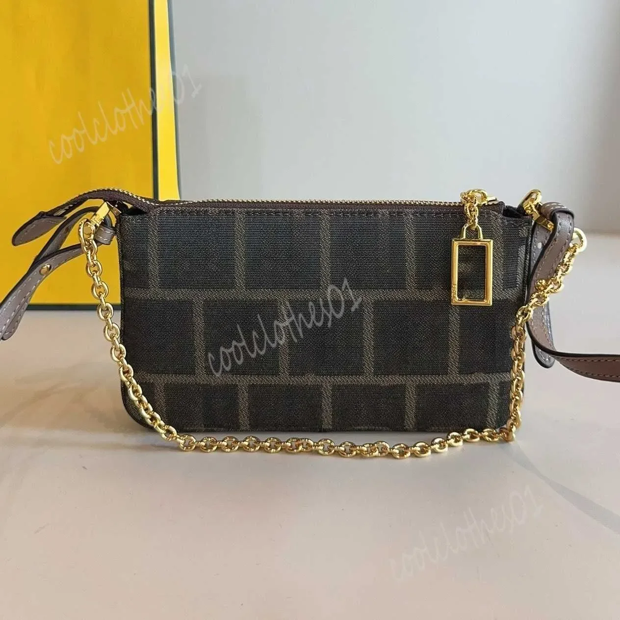 Designer bag Handbags Womens Shoulder Bag tote bag Lunch box bag presbyopia pillow bag mini shoulder crossbody bag mini handbag
Designer bag Handbags Womens Shoulder Bag tote bag Lunch box bag presbyopia pillow bag mini shoulder crossbody bag mini handbag