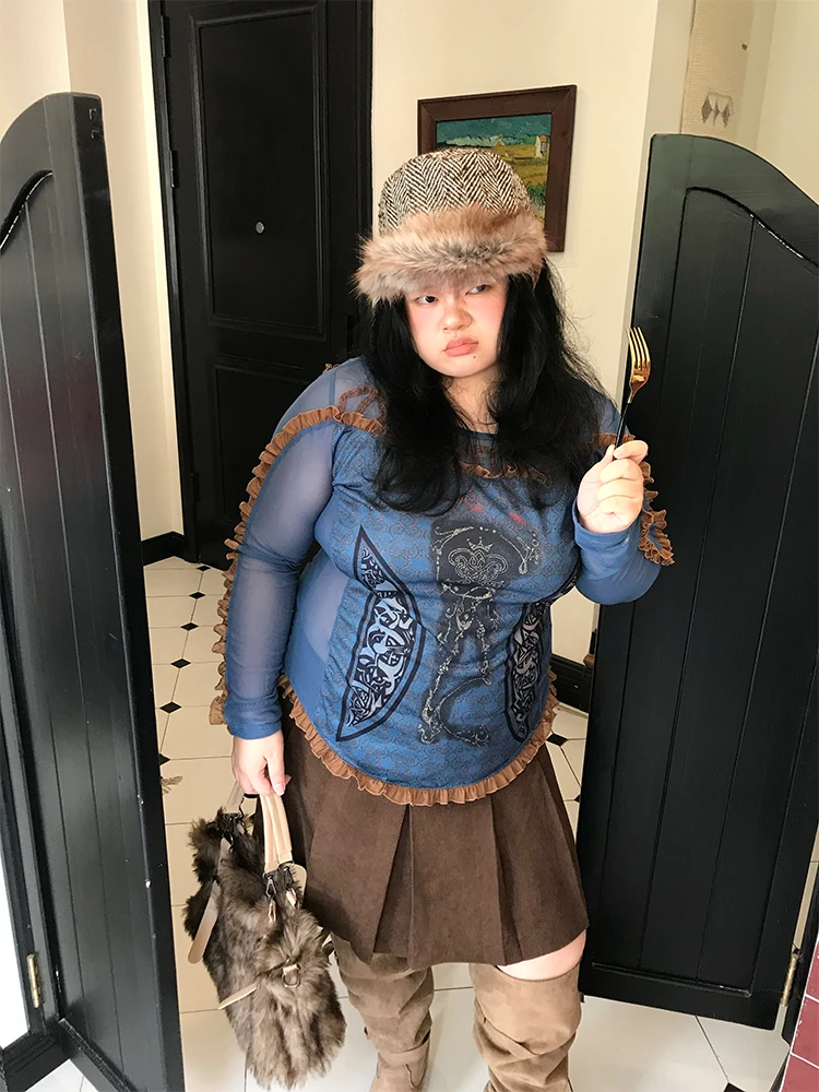 Футболка-накидка Onism Plus с принтом масляной живописи в романтическом поэтическом стиле, большого размера, с длинным рукавом, для стильных девушек, облегающая
Футболка-накидка Onism Plus с принтом масляной живописи в романтическом поэтическом стиле, большого размера, с длинным рукавом, для стильных девушек, облегающая