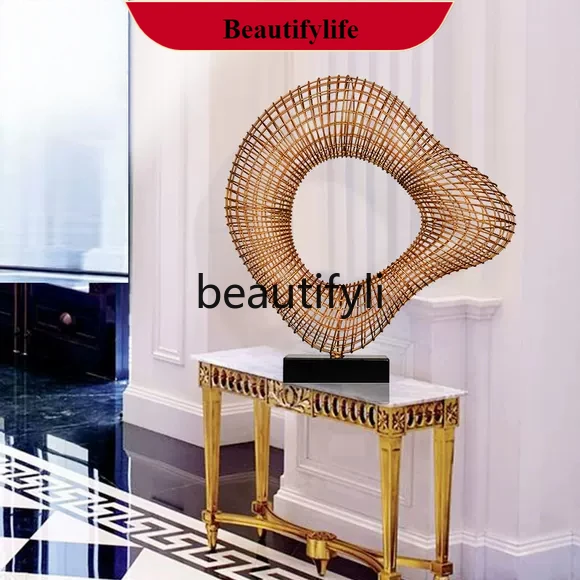 F132 Hotel wrought iron abstract sculpture ornament modern Chinese metal artwork living room model room desktop soft decoration
F132 Hotel wrought iron abstract sculpture ornament modern Chinese metal artwork living room model room desktop soft decoration