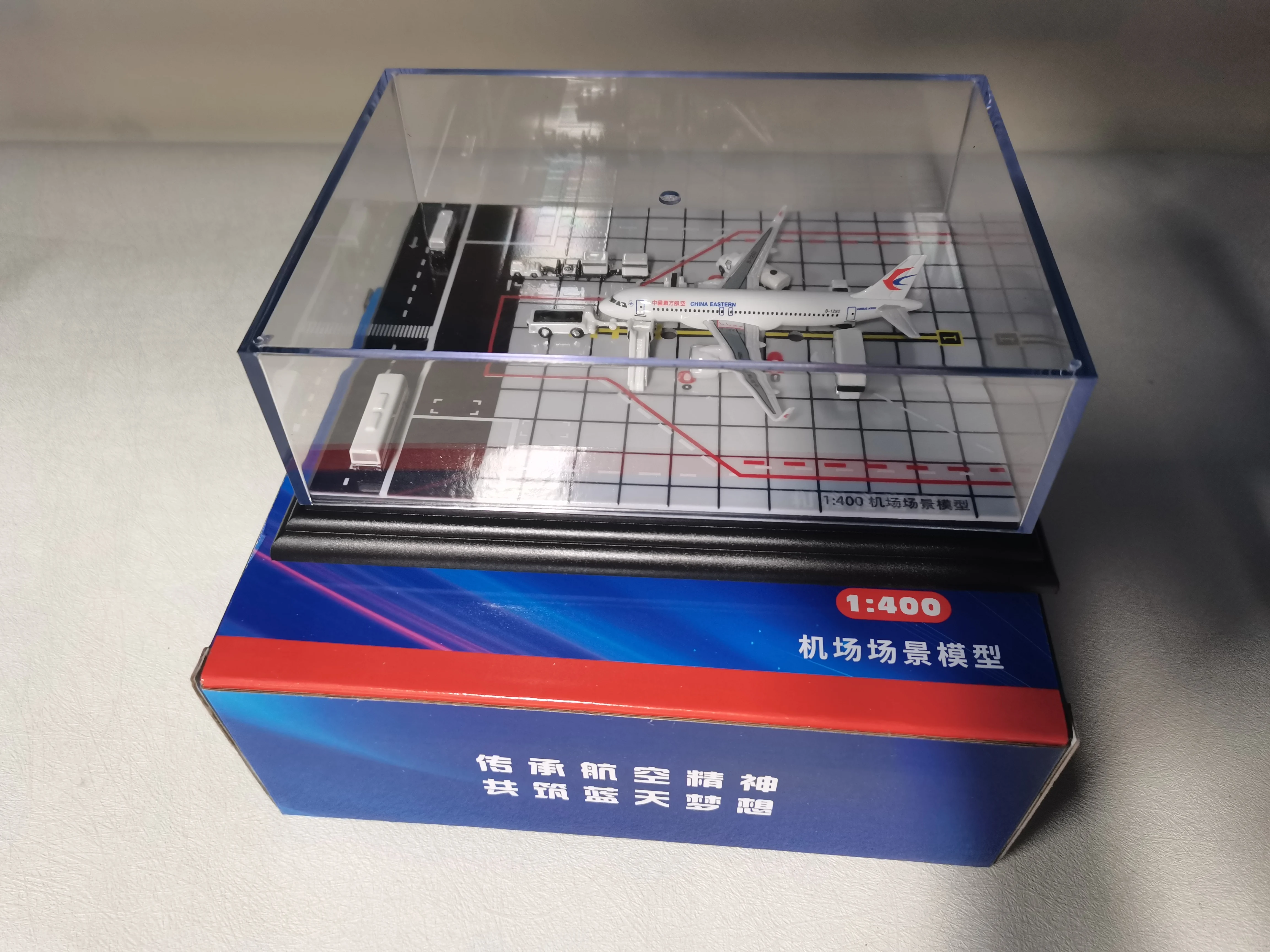 1/400 Airplane Assembled Aircraft of China Eastern Airlines Scale Passenger ABS Airplane Model Material Apron Simulation Stand
1/400 Airplane Assembled Aircraft of China Eastern Airlines Scale Passenger ABS Airplane Model Material Apron Simulation Stand