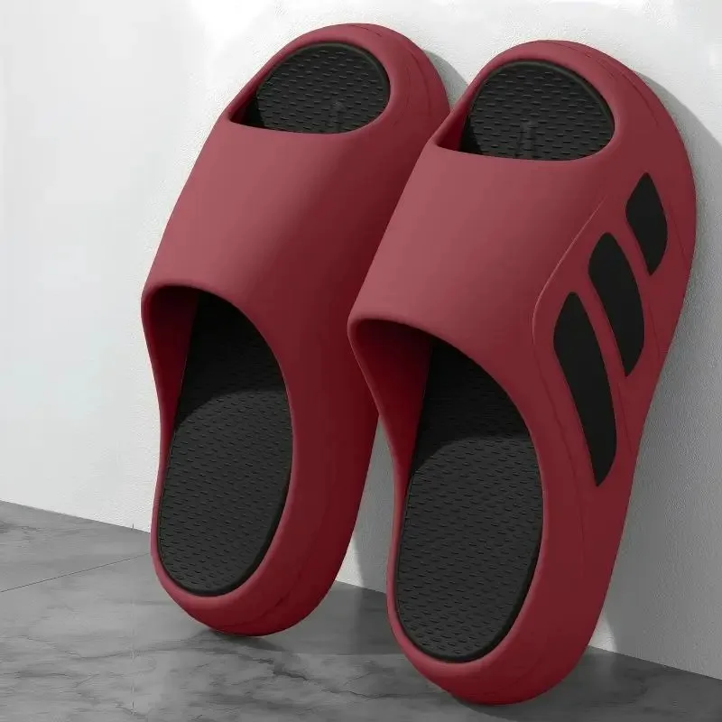 Thick Soled Men's Sports Slippers for Wearing Outside The Home Bathroom Soft Soled Slippers Anti Slip Men's Slippers
Thick Soled Men's Sports Slippers for Wearing Outside The Home Bathroom Soft Soled Slippers Anti Slip Men's Slippers