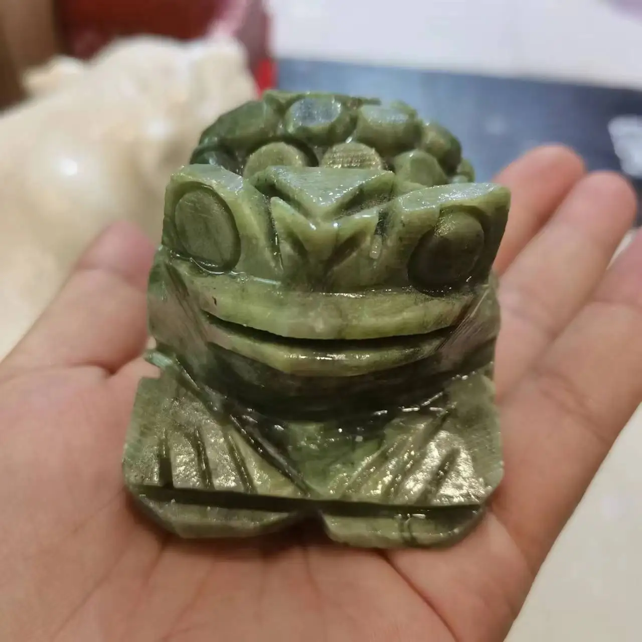 Natural Handmade Carved Xiuyu toad Polished Green Jade Crystal toad Home Office Aquarium Decoration Gift
Natural Handmade Carved Xiuyu toad Polished Green Jade Crystal toad Home Office Aquarium Decoration Gift